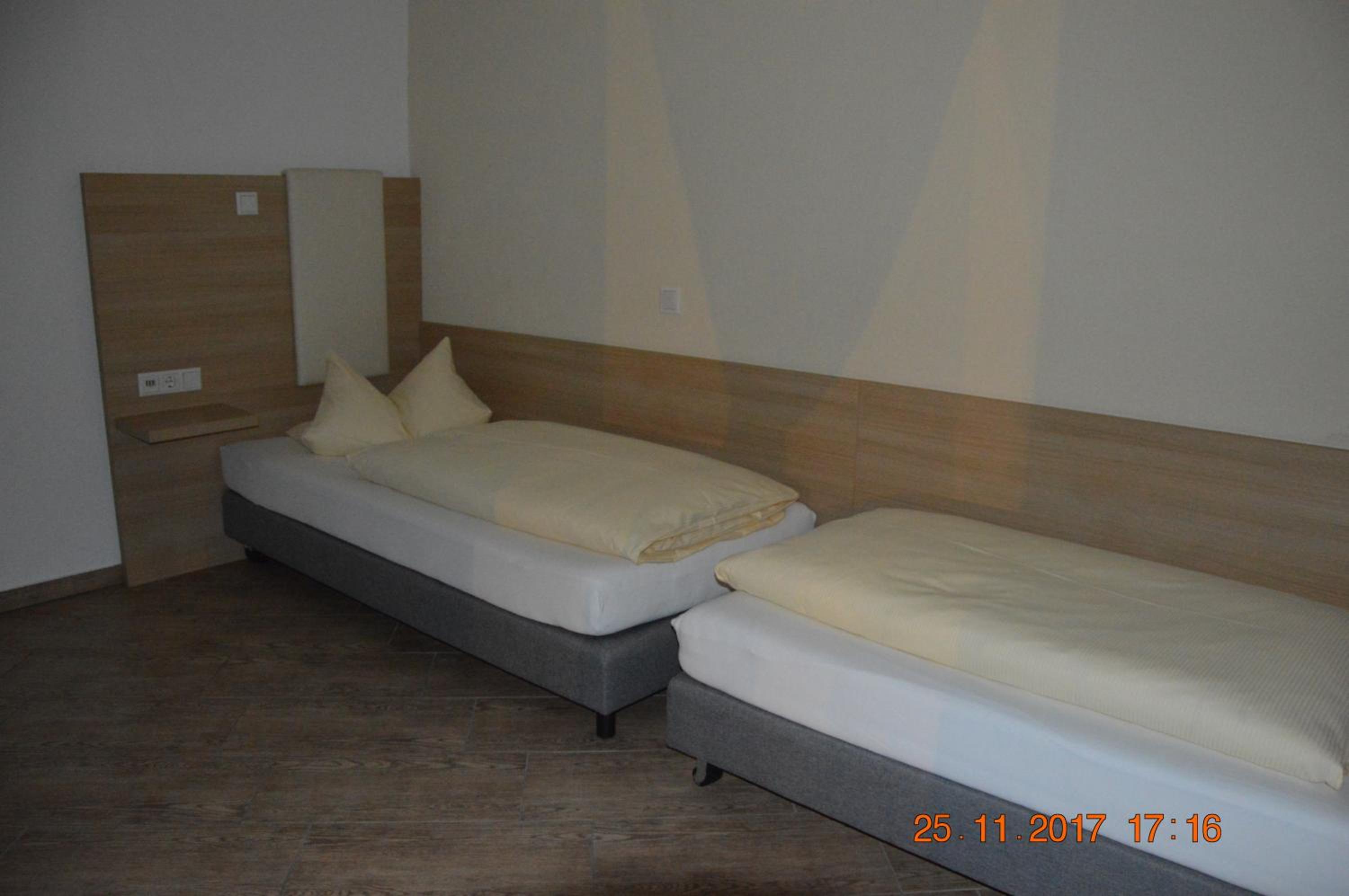 Photo 56