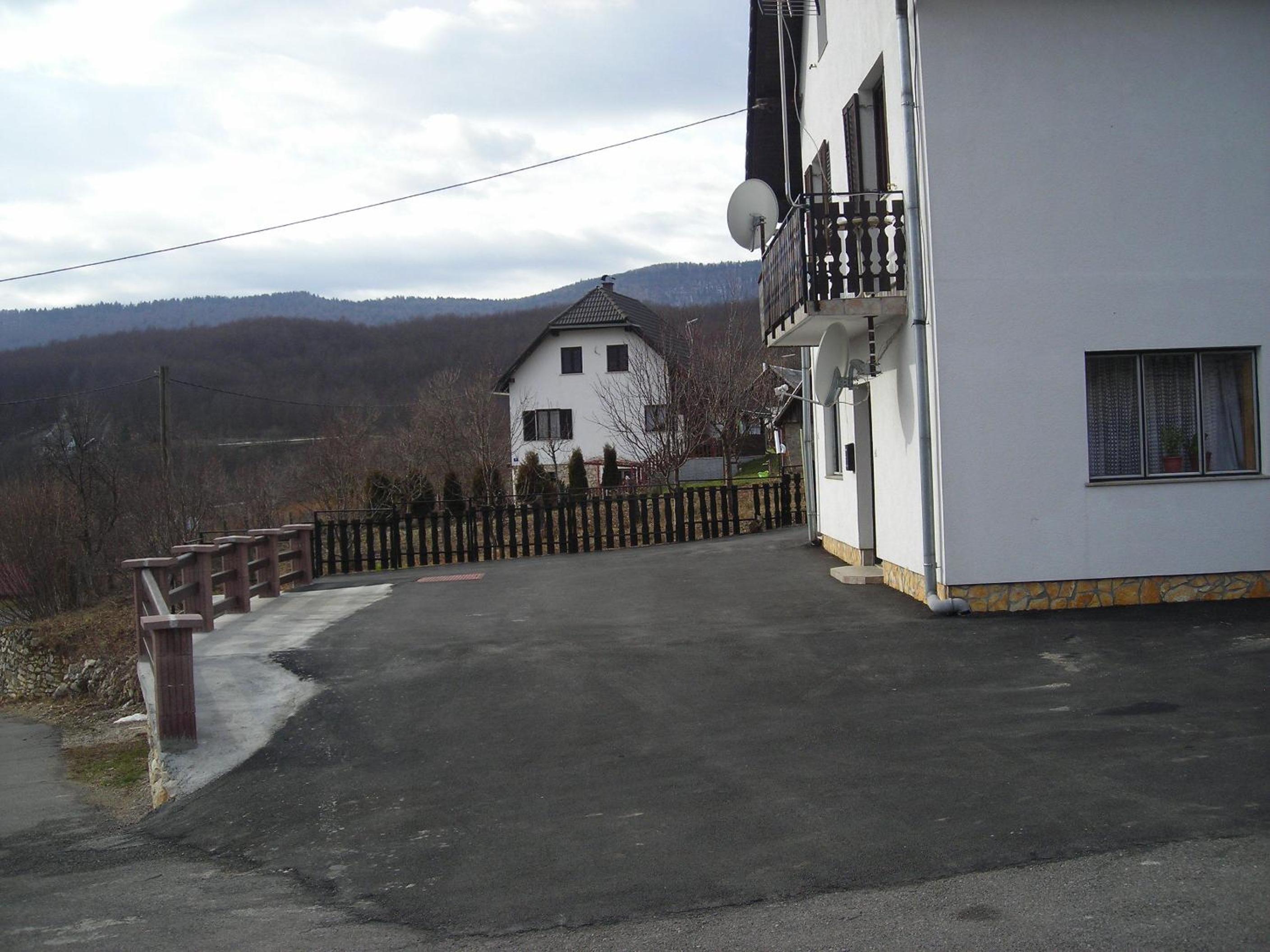 Photo 48
