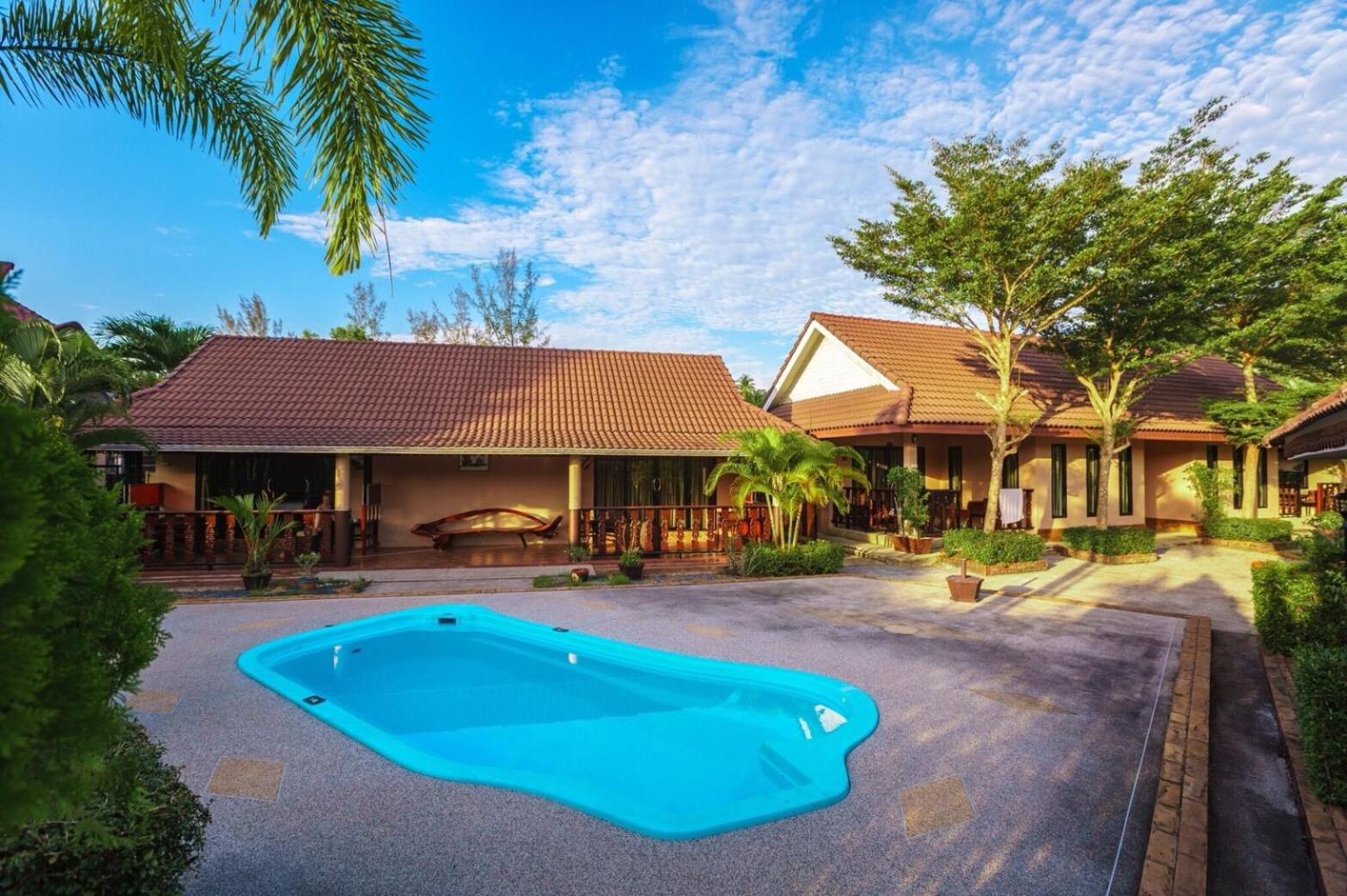 Maleedee Bay Resort