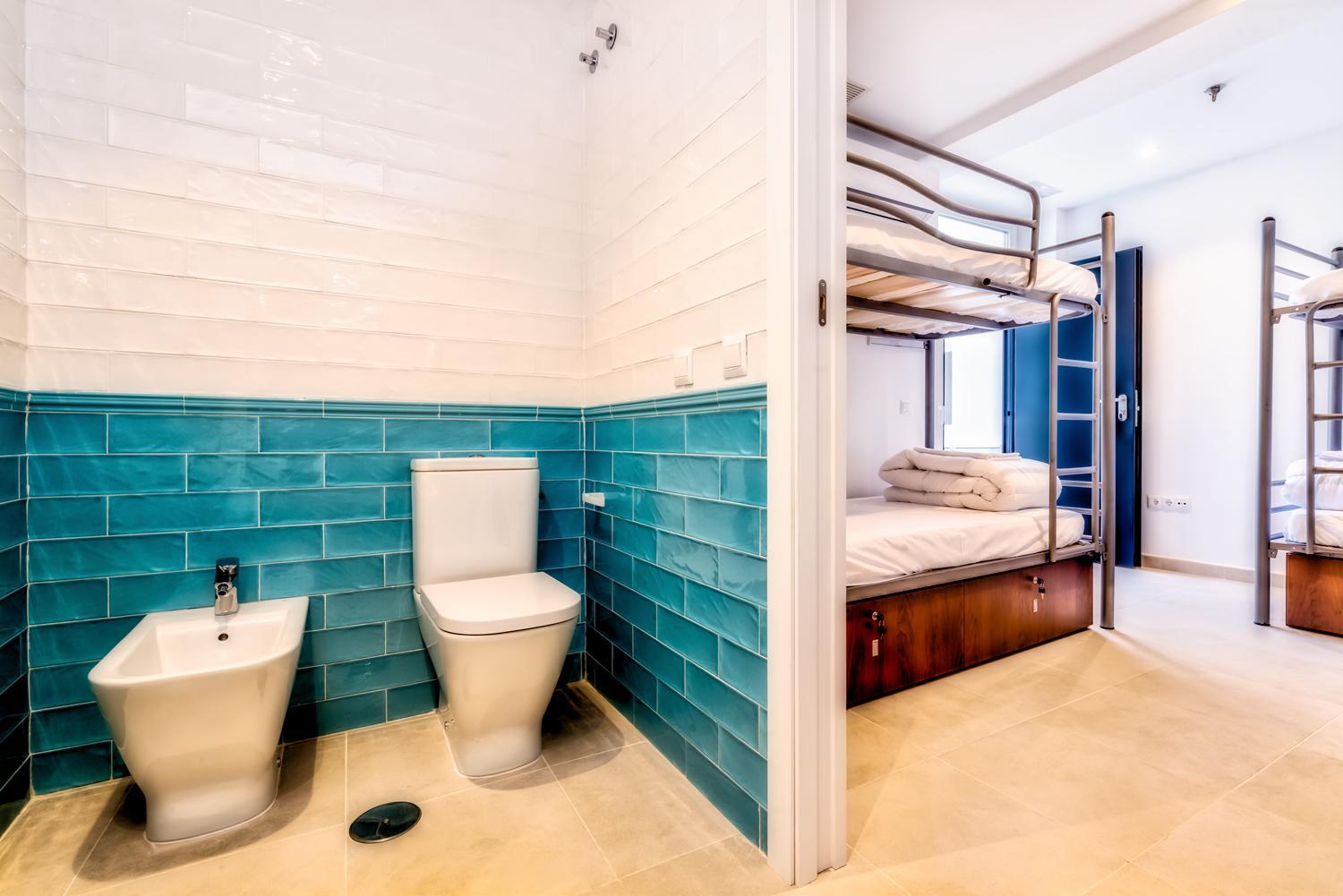 Hostel A2C
