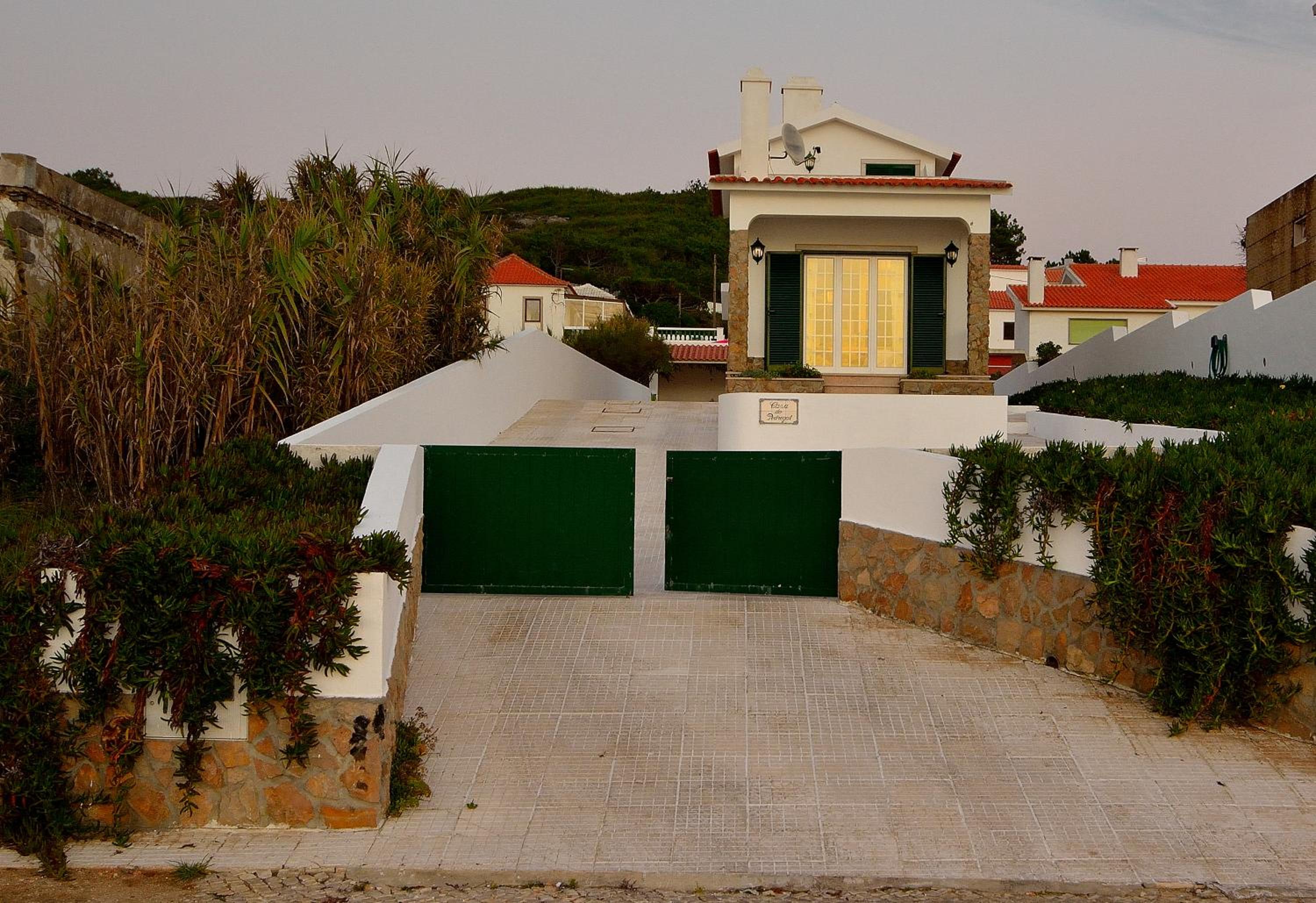 Villa over the Ocean in Magoito-Sintra view 3
