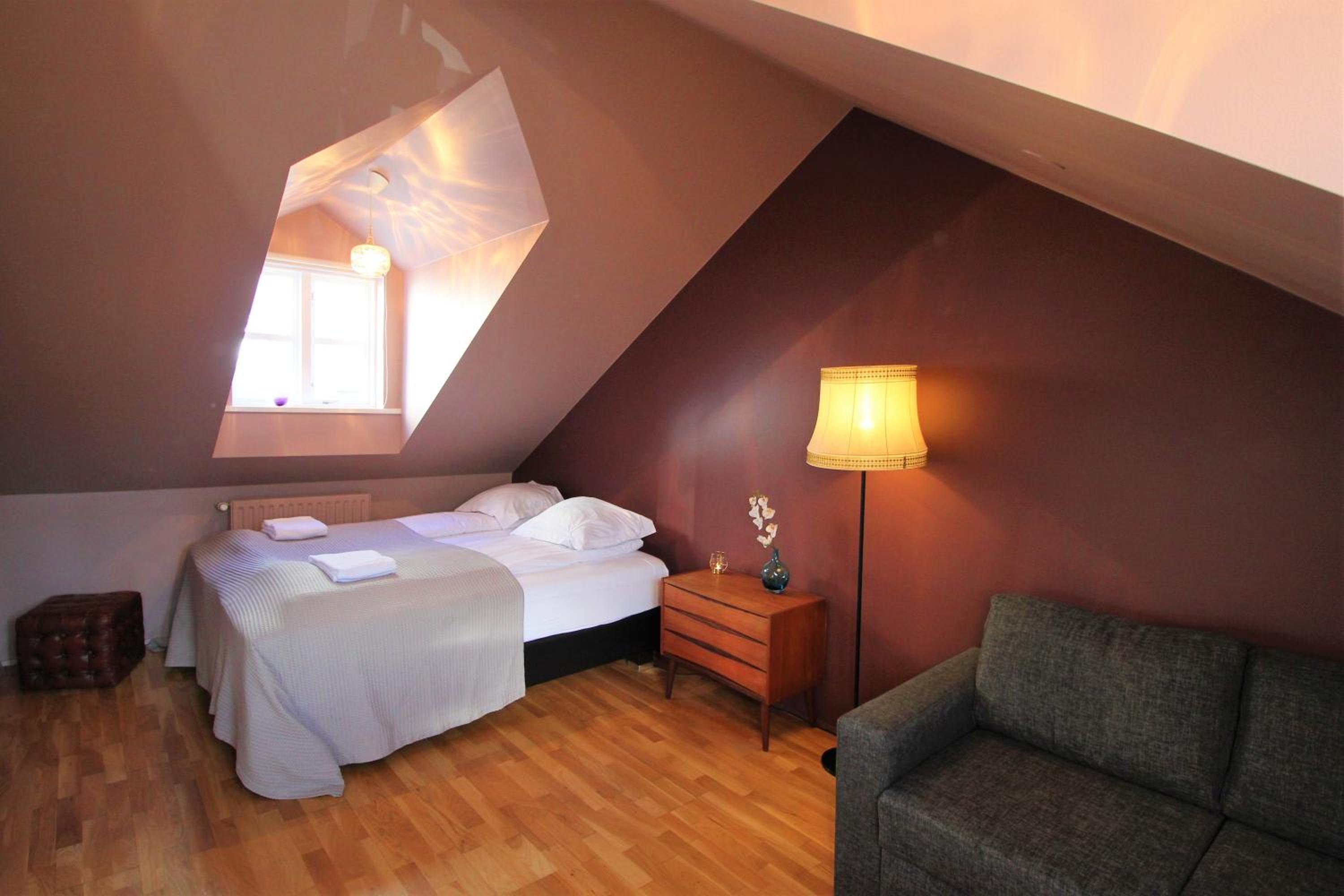 Grettir Guesthouse Downtown Charm