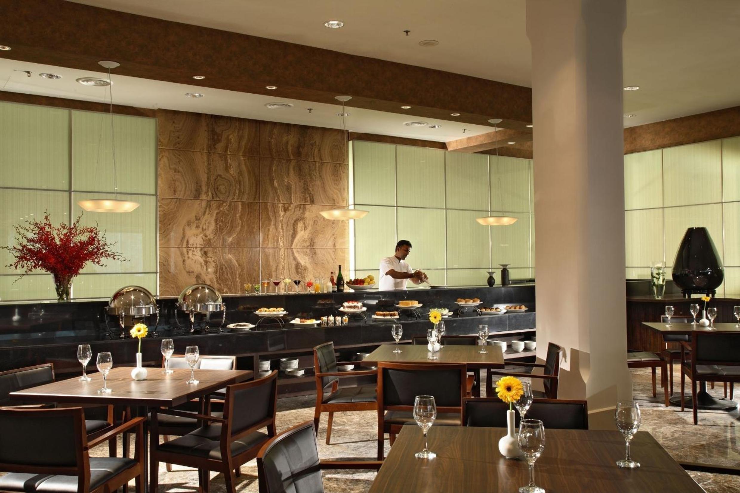 York Hotel 18