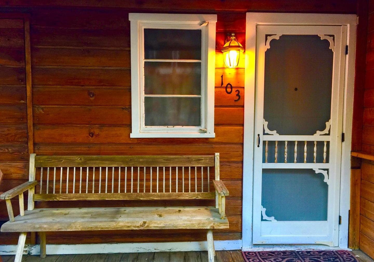 Giant Oaks Lodge