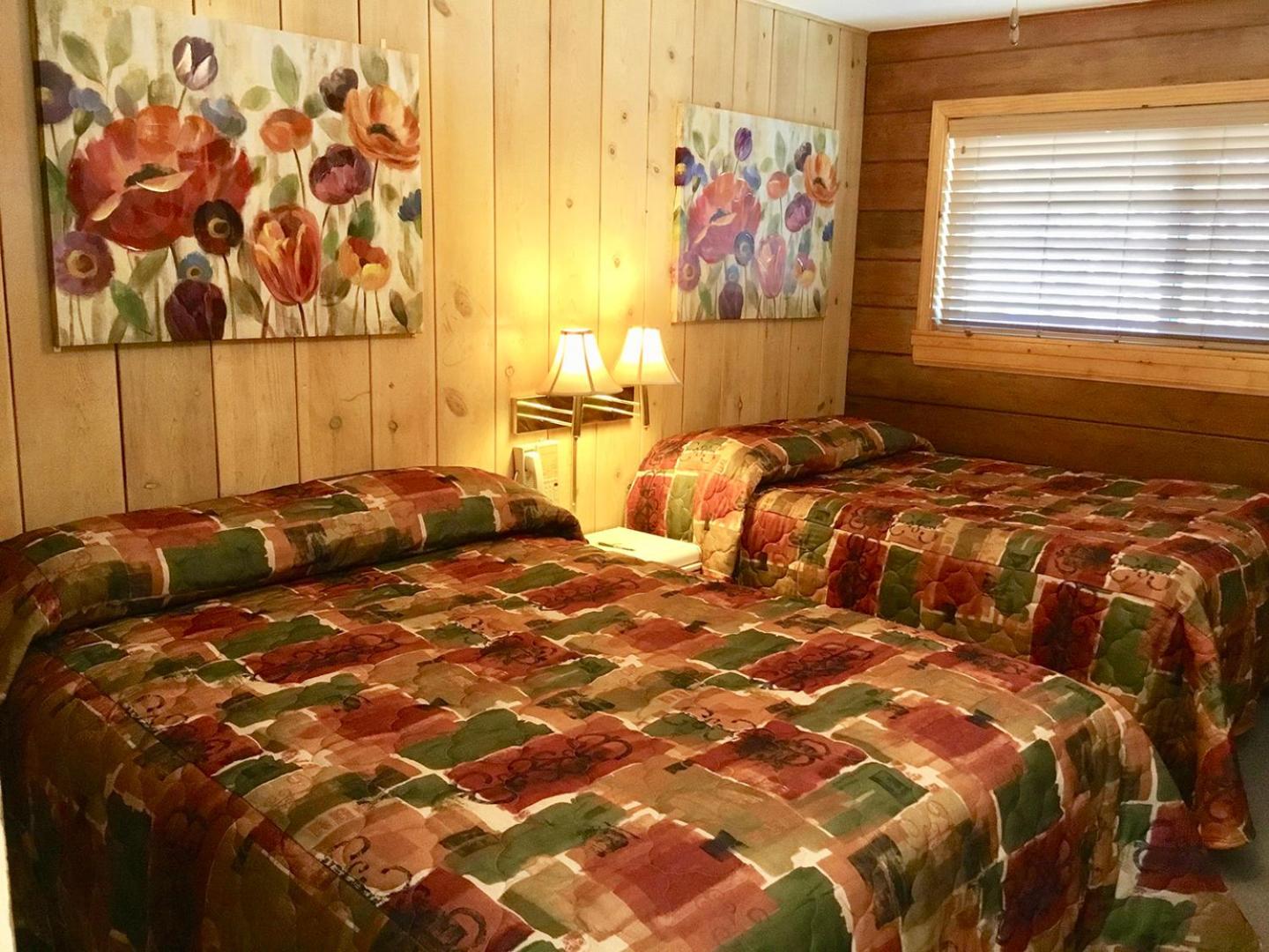Giant Oaks Lodge