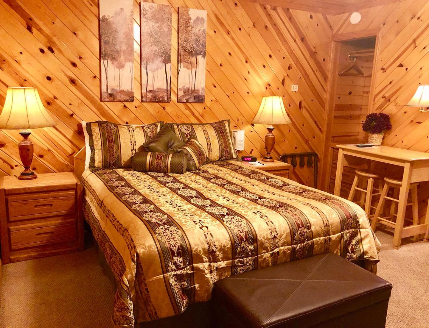 Giant Oaks Lodge