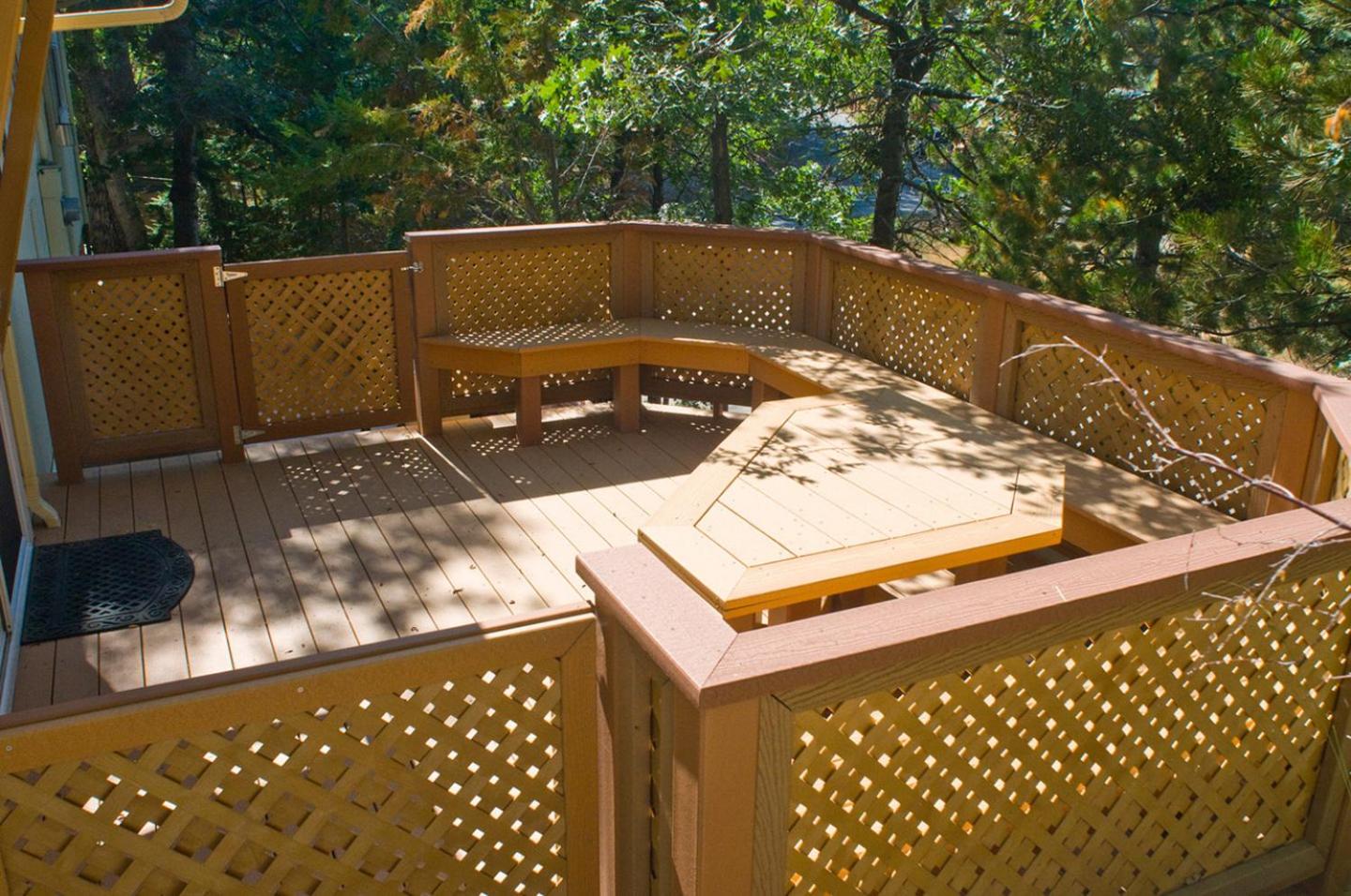 Giant Oaks Lodge