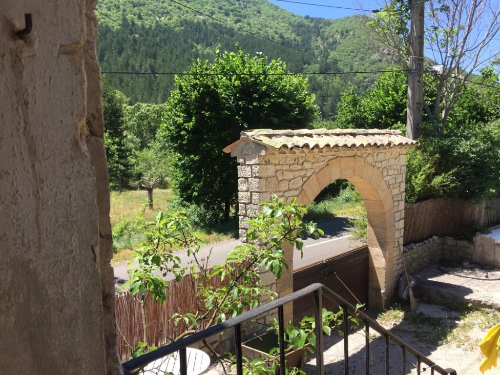 Mas de la Pauze view 4
