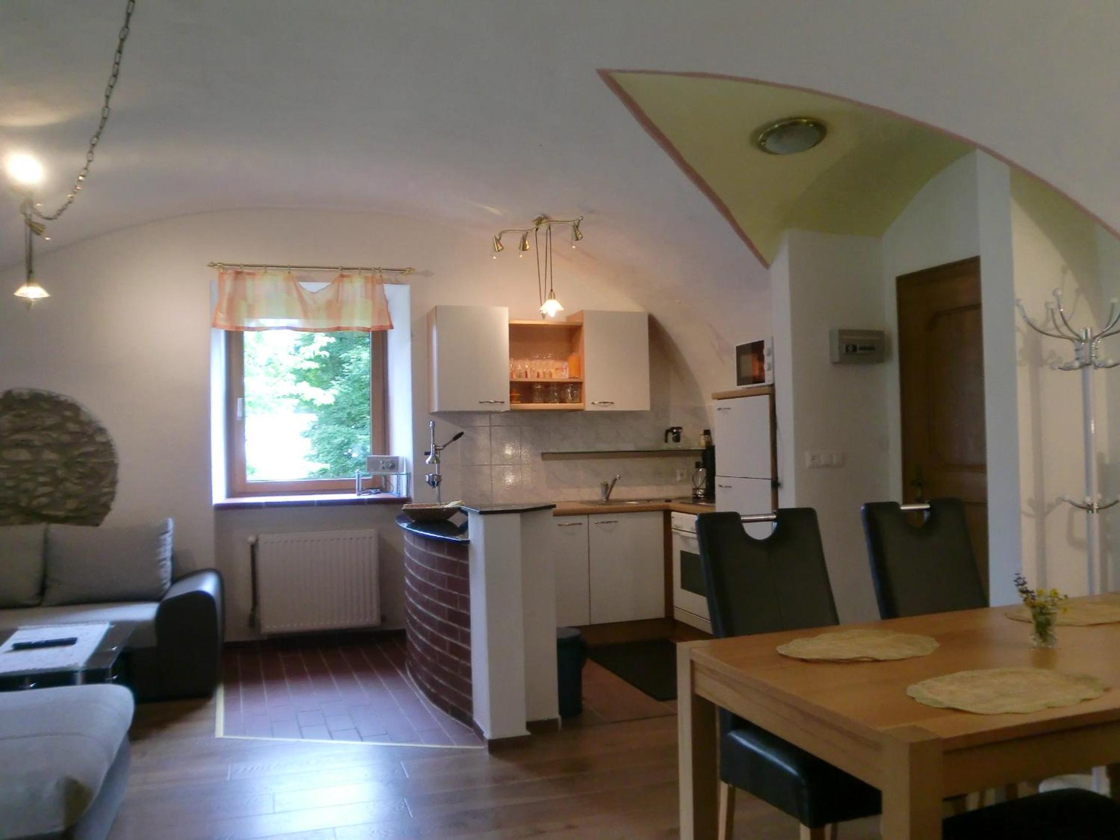 Garten- & Loggia-Appartement HERRENHAUS