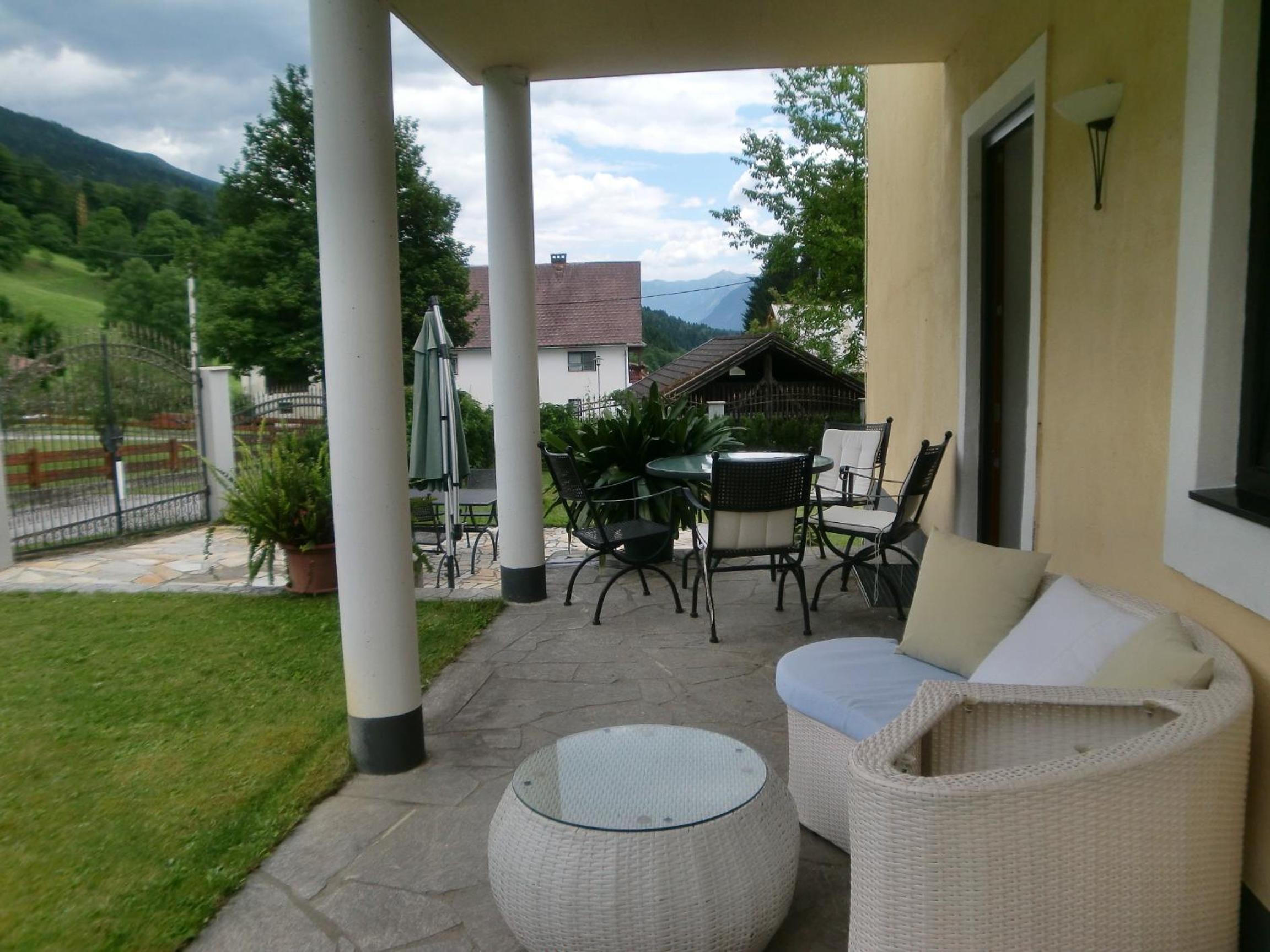 Garten- & Loggia-Appartement HERRENHAUS