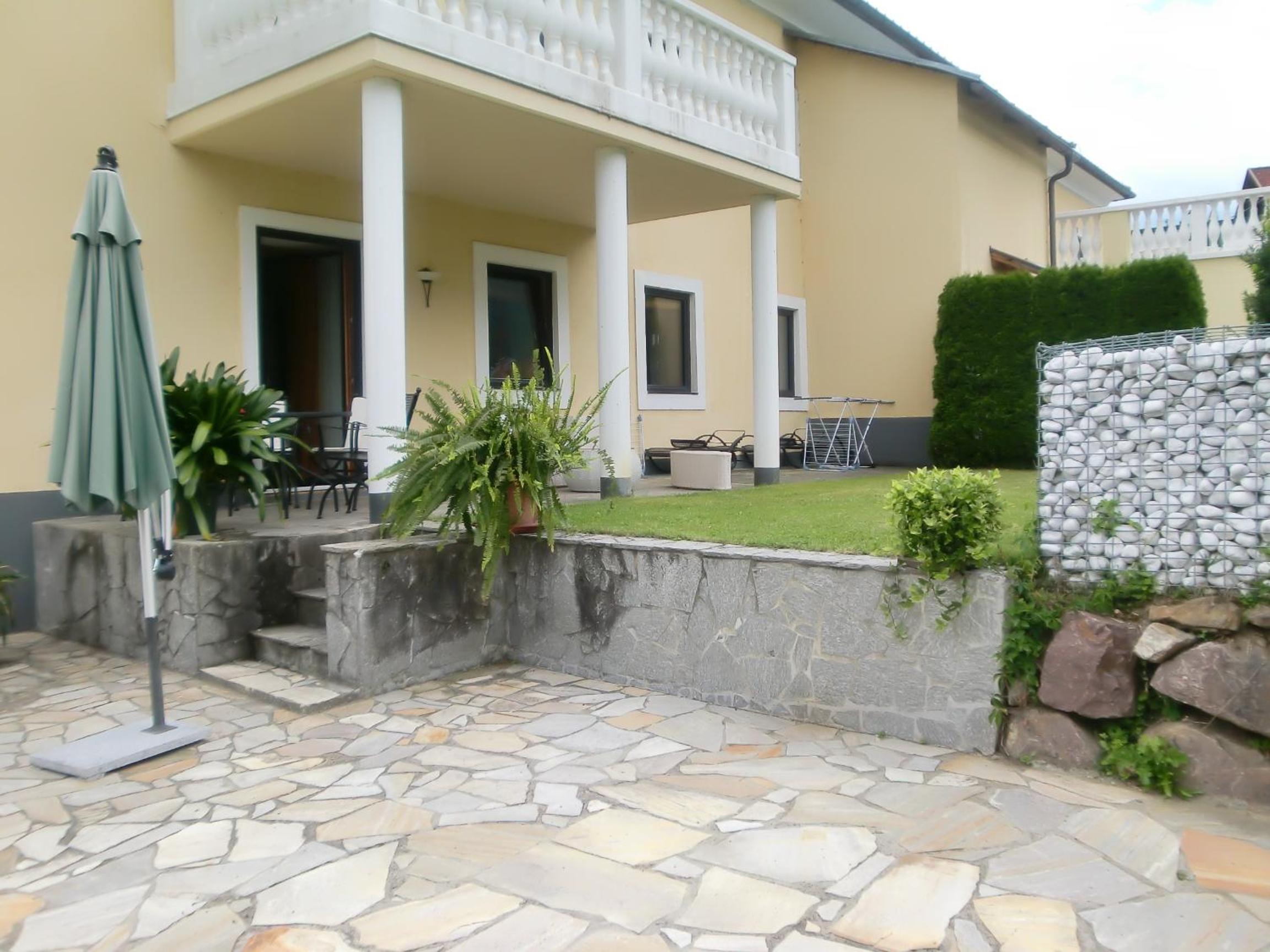 Garten- & Loggia-Appartement HERRENHAUS
