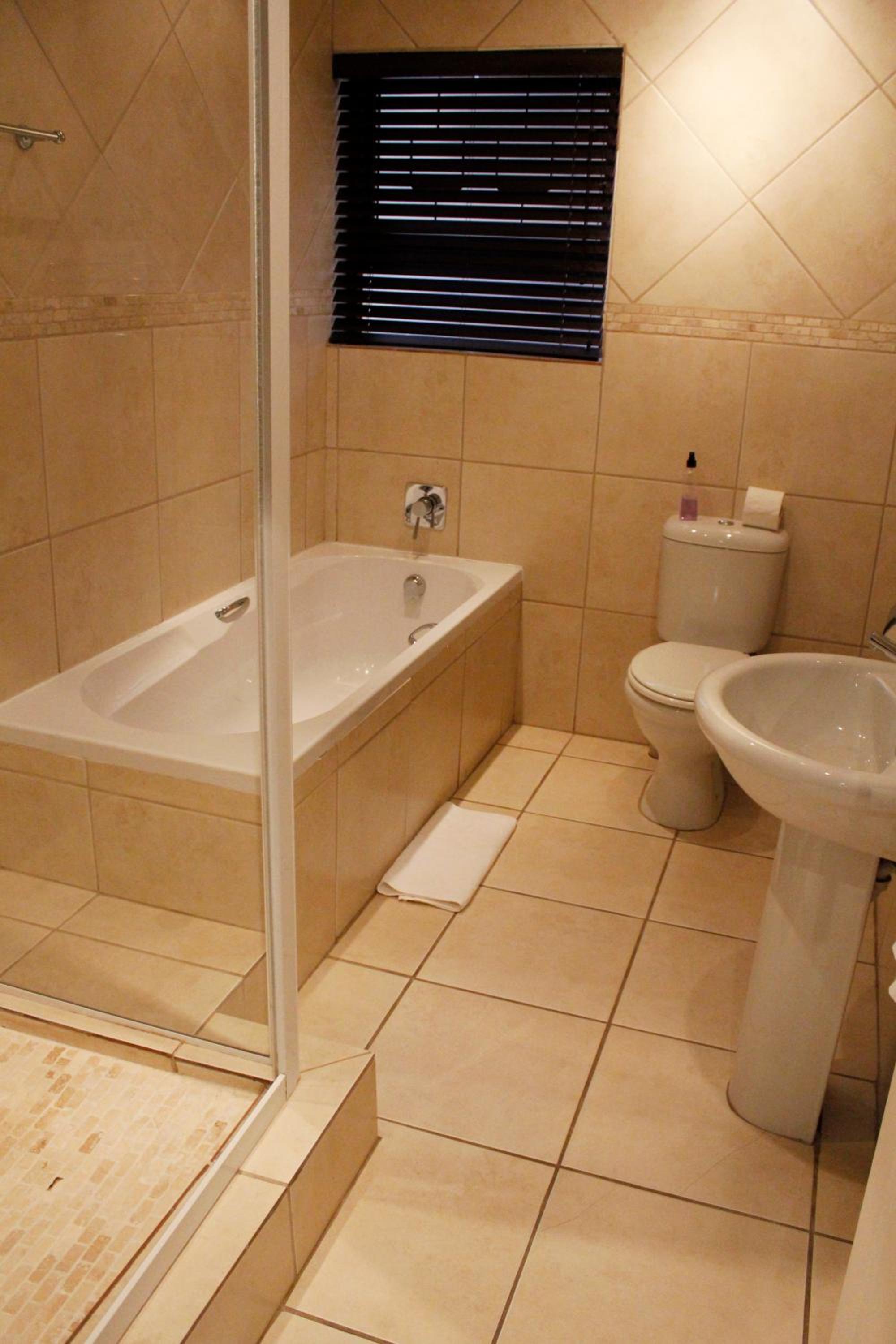 Amani Guest Lodge