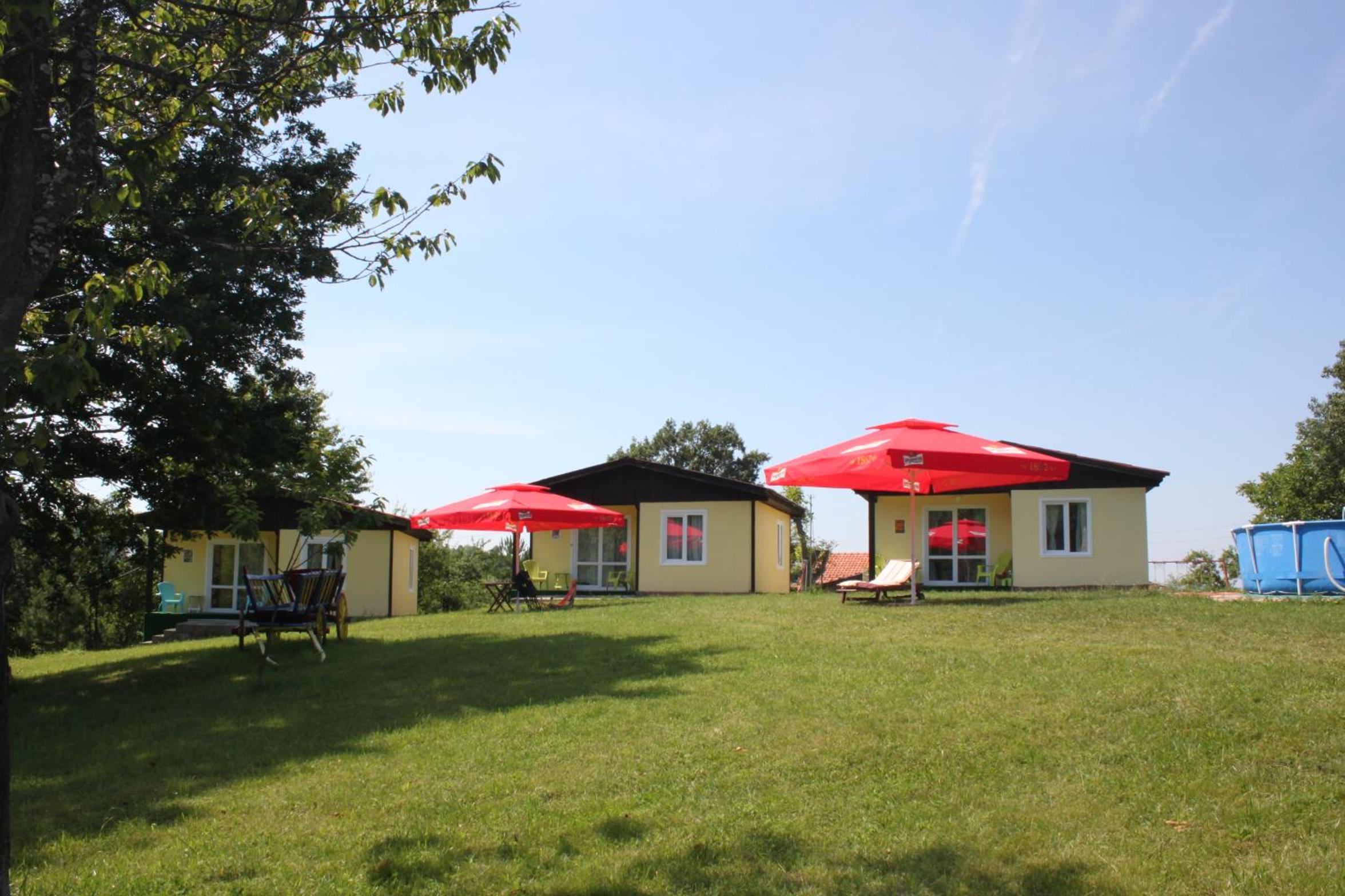 Daskalov Bungalows