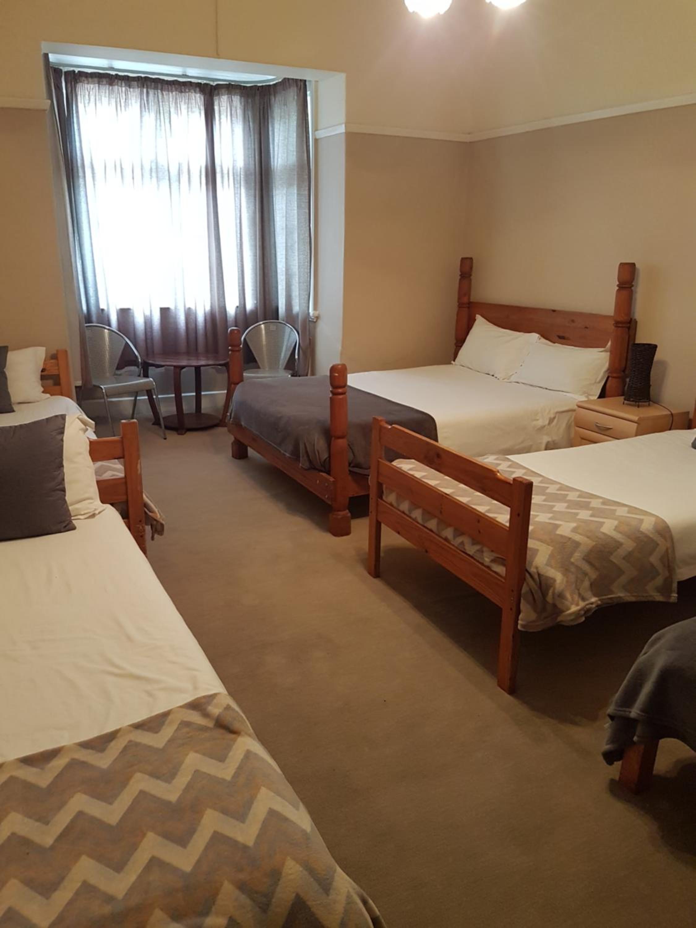 Oasis Shanti Backpackers