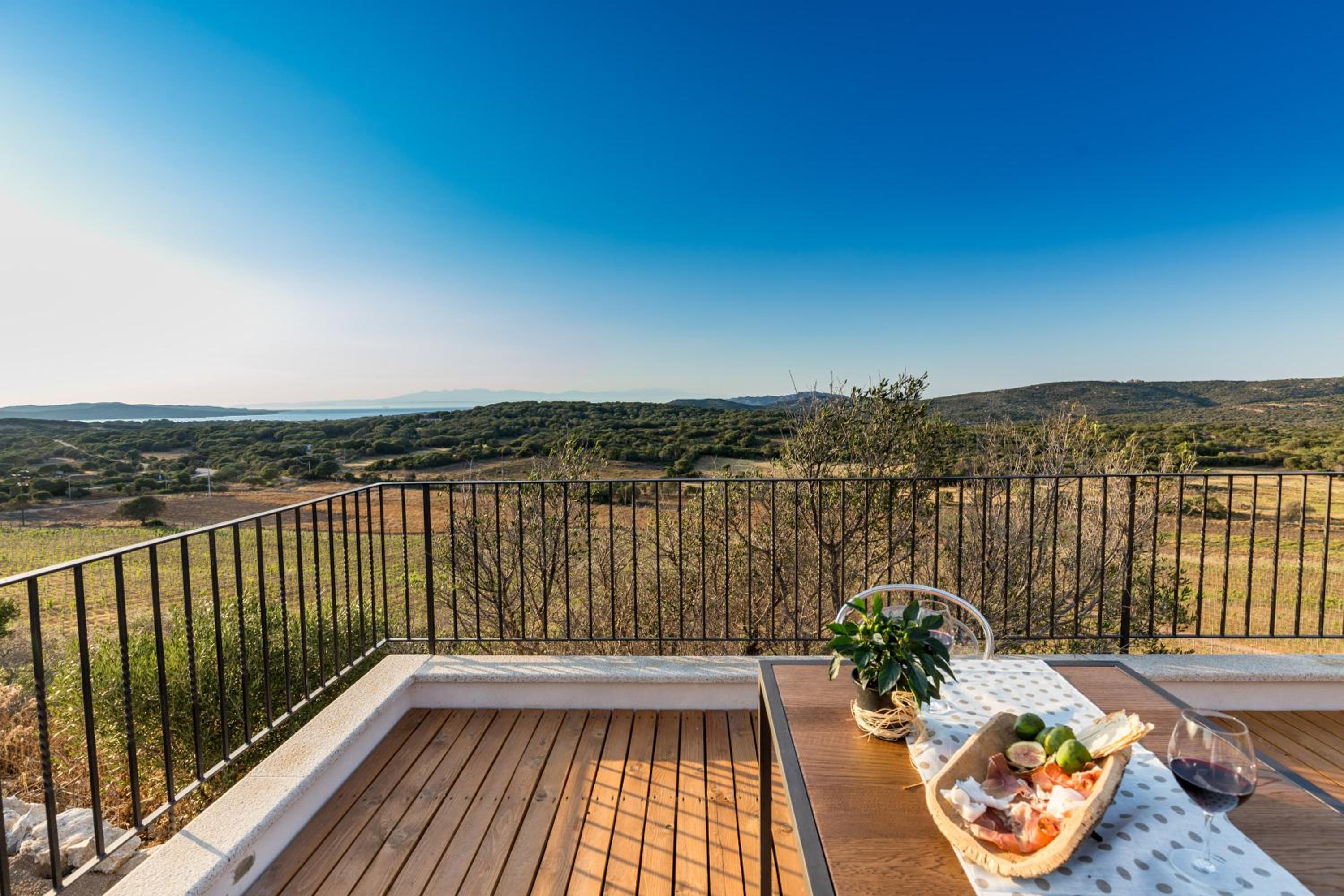 Tenuta Petra Bianca