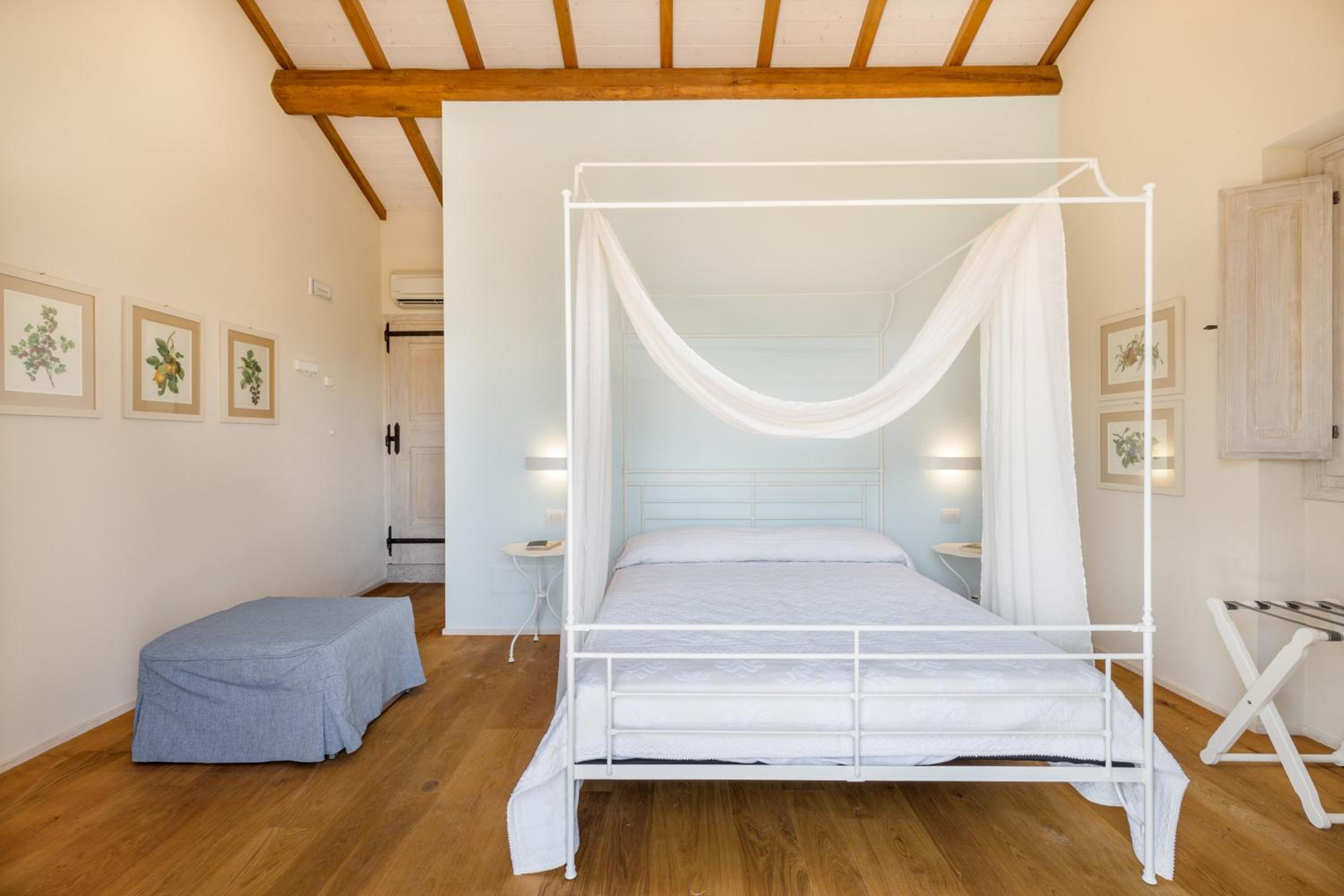 Tenuta Petra Bianca