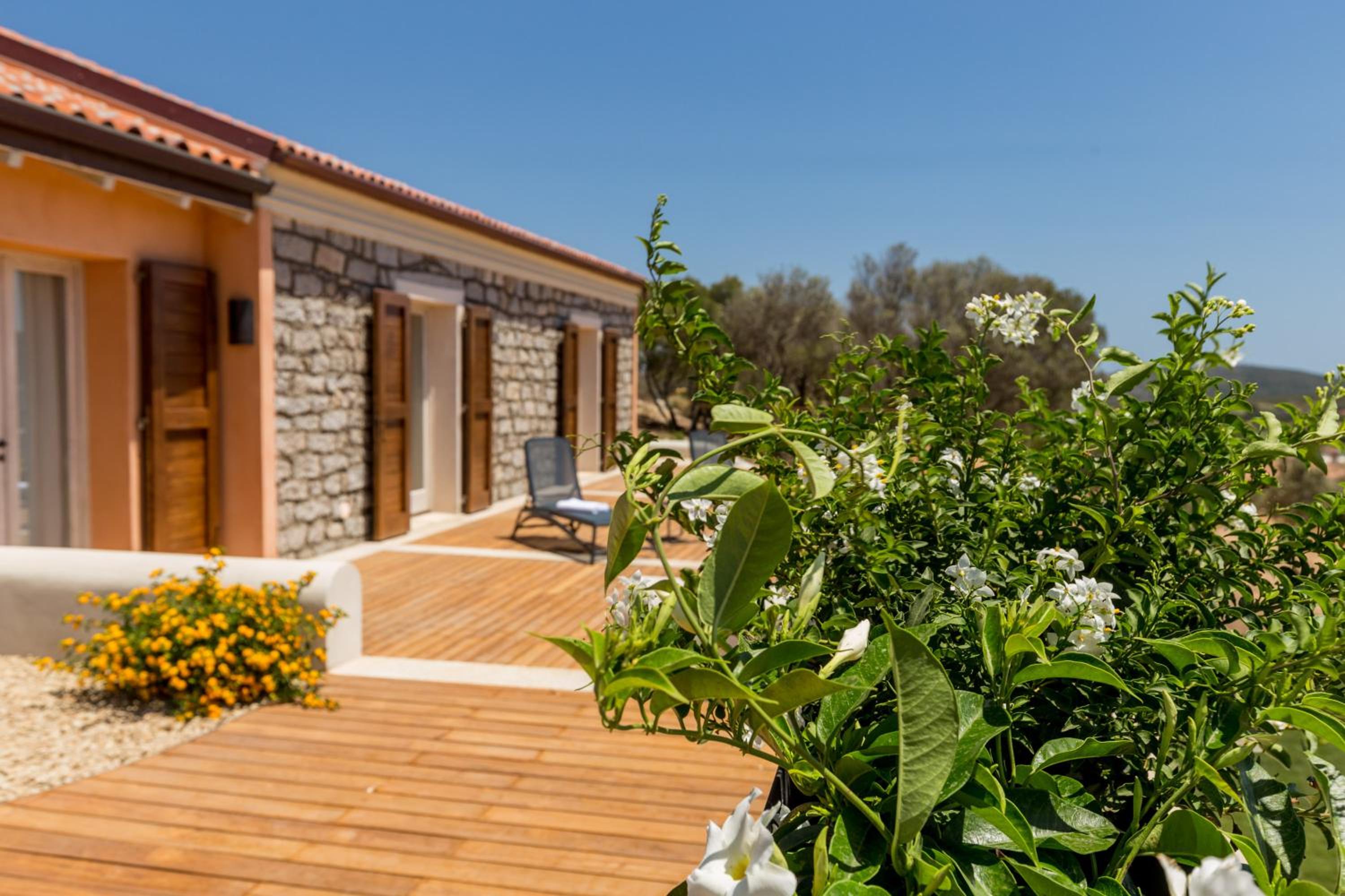 Tenuta Petra Bianca