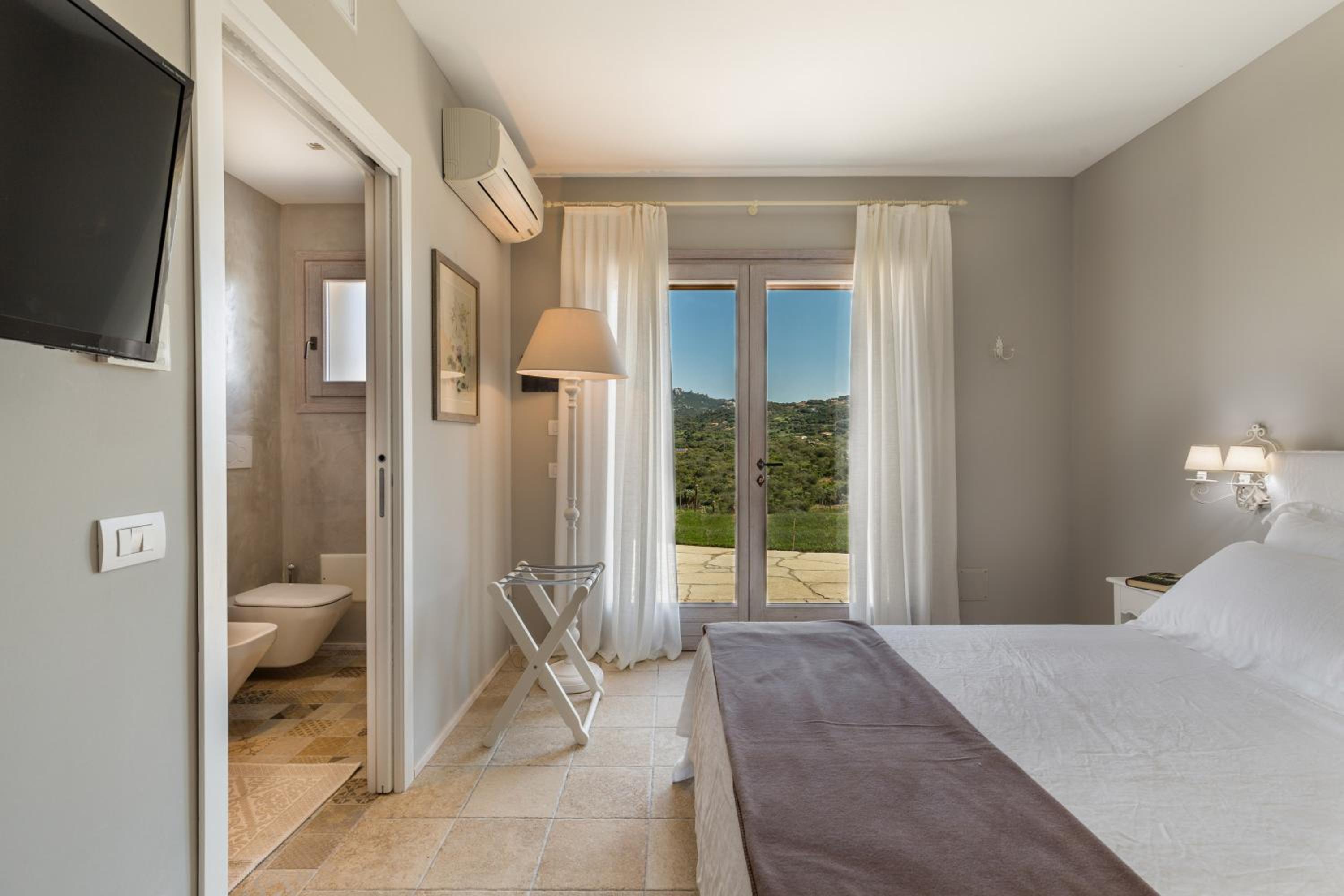 Tenuta Petra Bianca