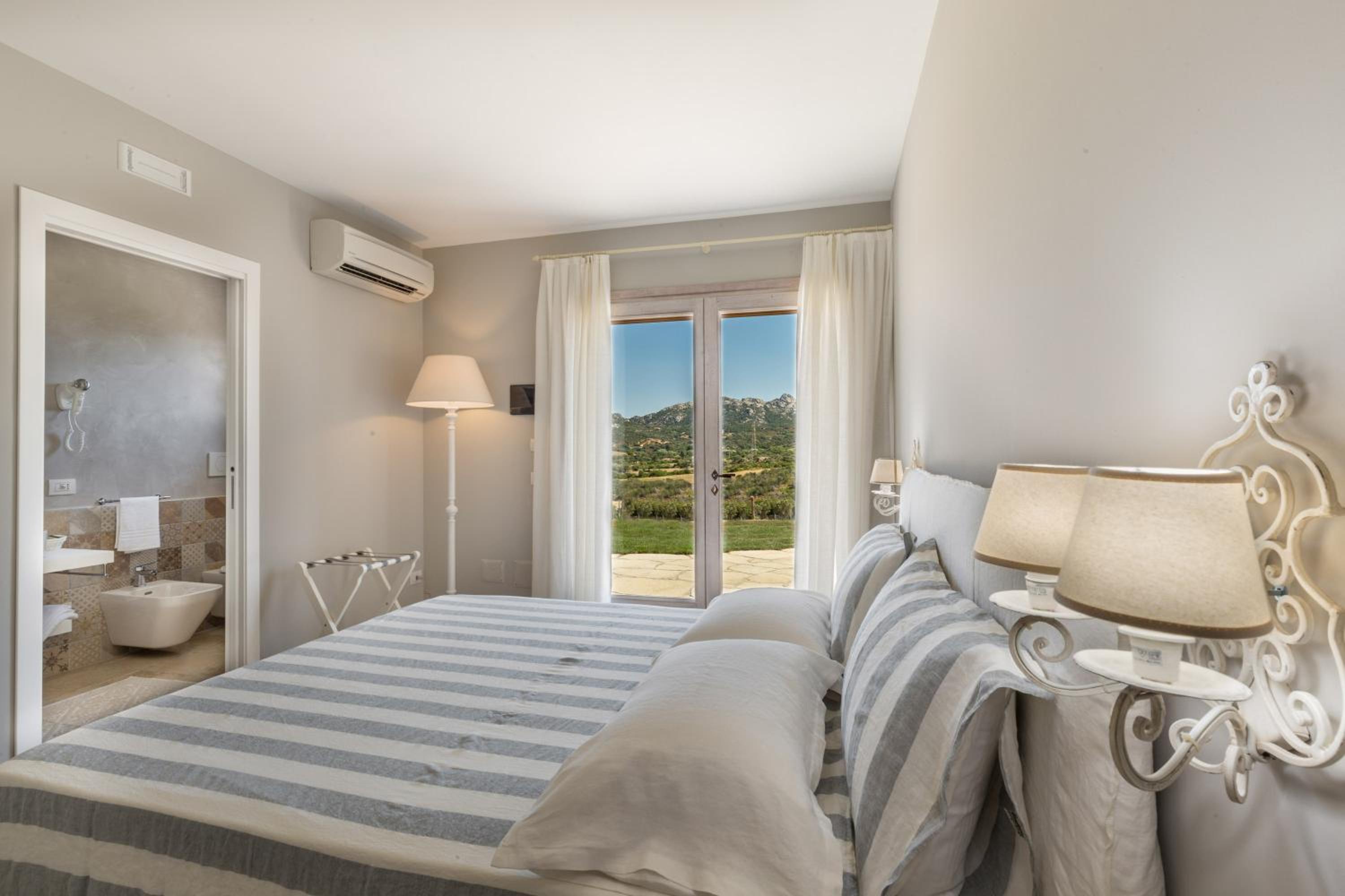 Tenuta Petra Bianca