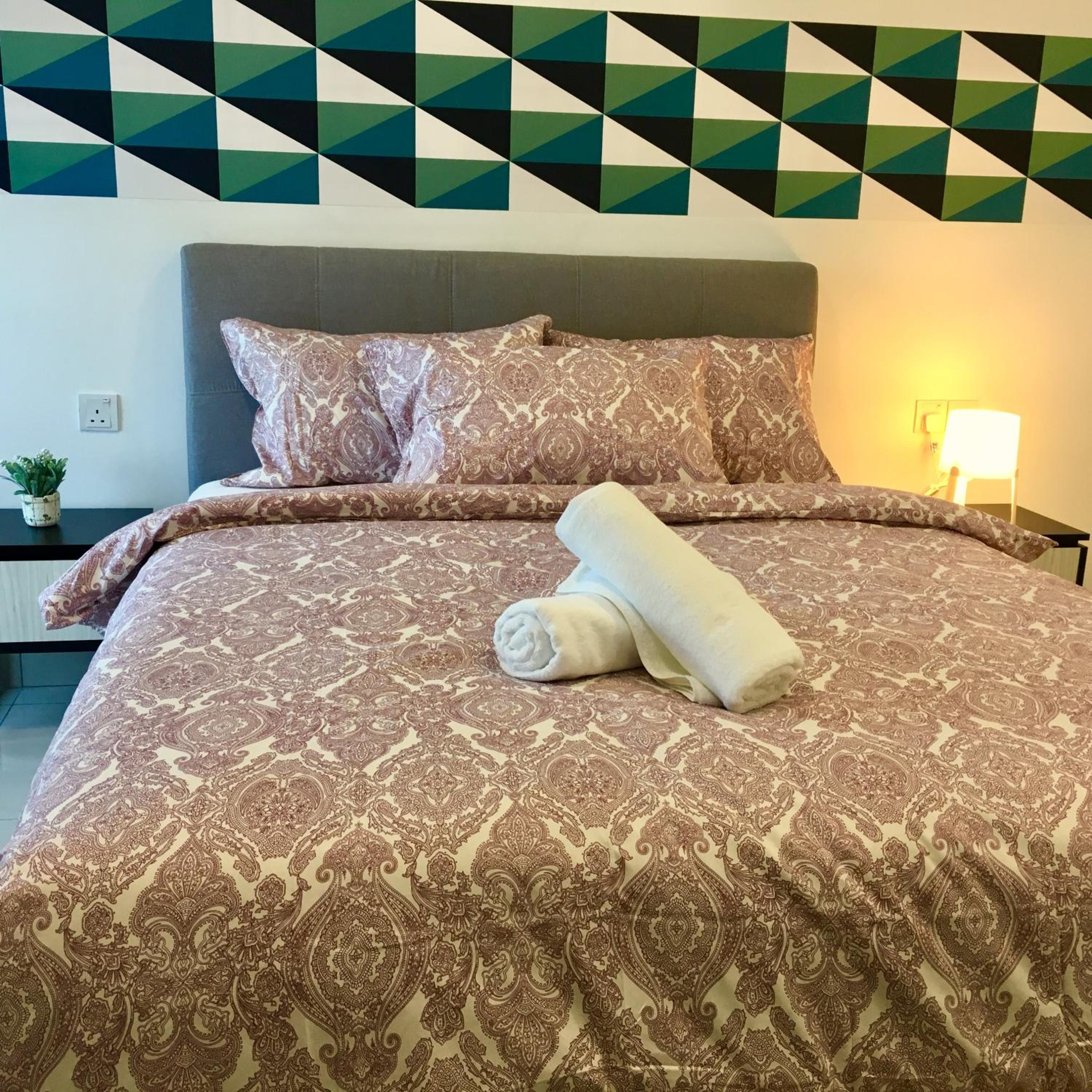 Pinnacle Tower Apartment Stay by Feel Suites