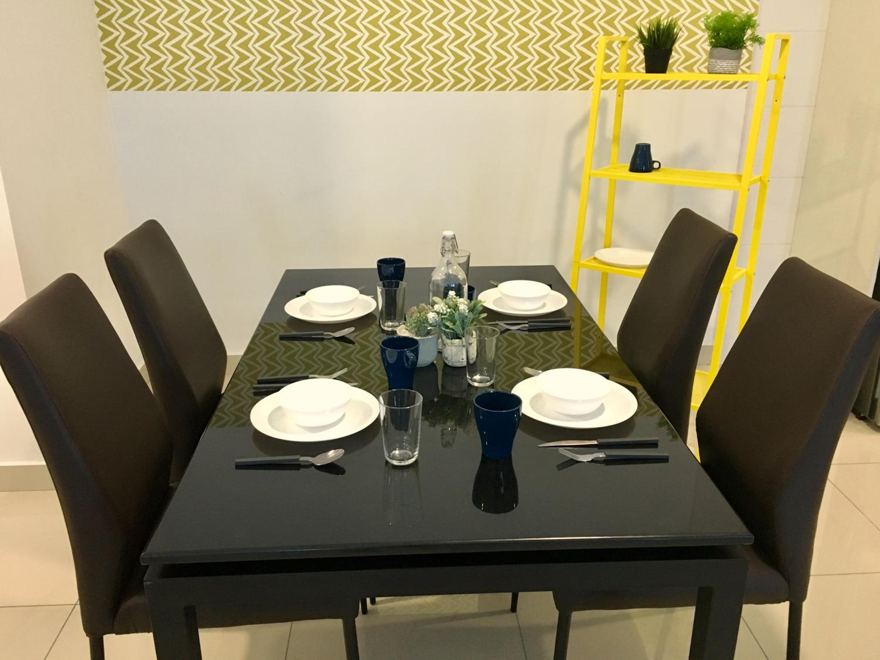 Pinnacle Tower Apartment Stay by Feel Suites