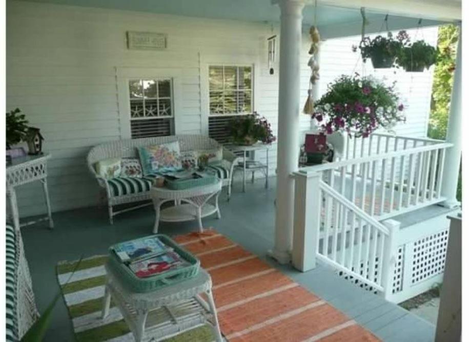 Topsides Bed & Breakfast view 3