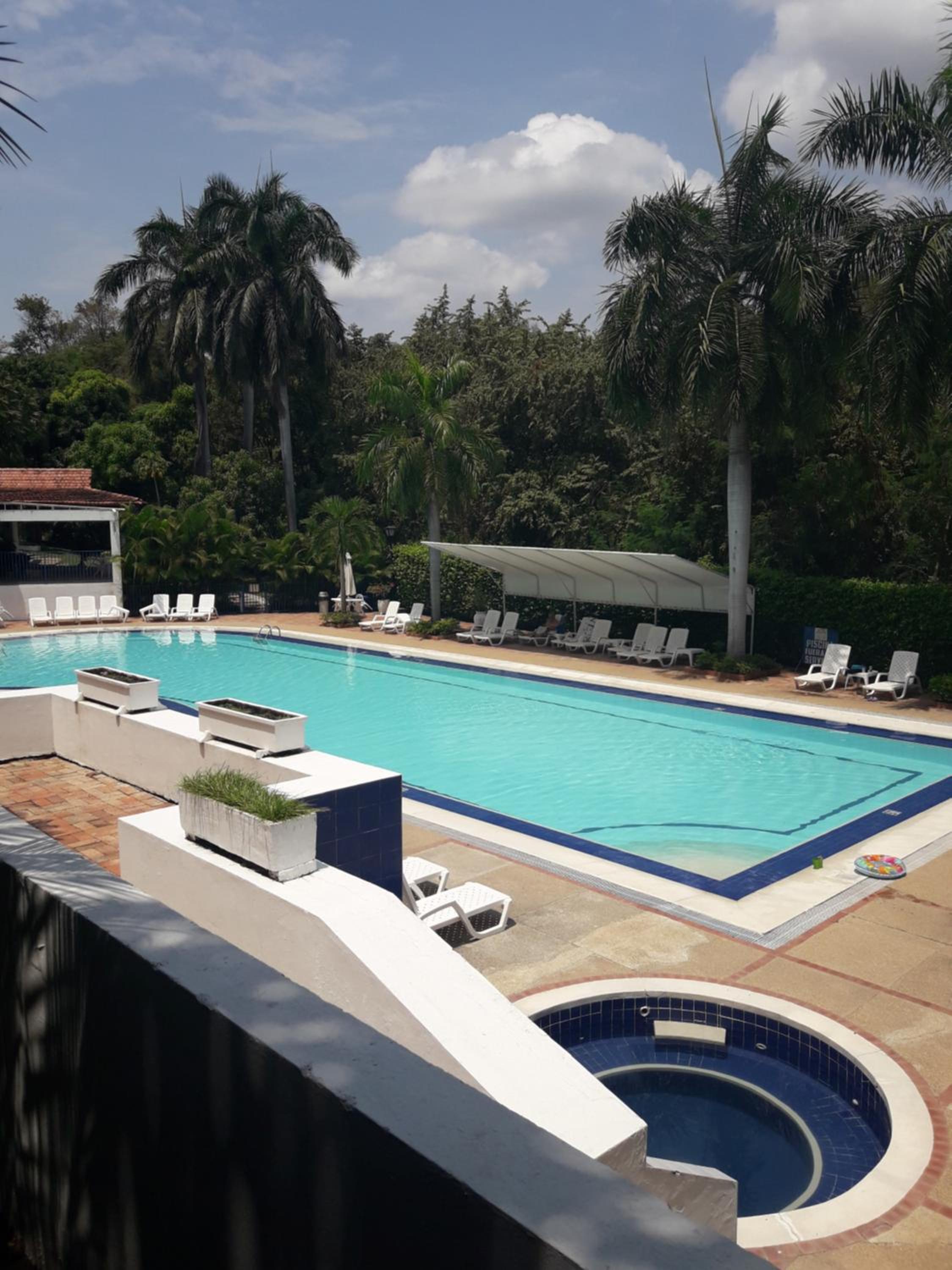 girardot resort apto102