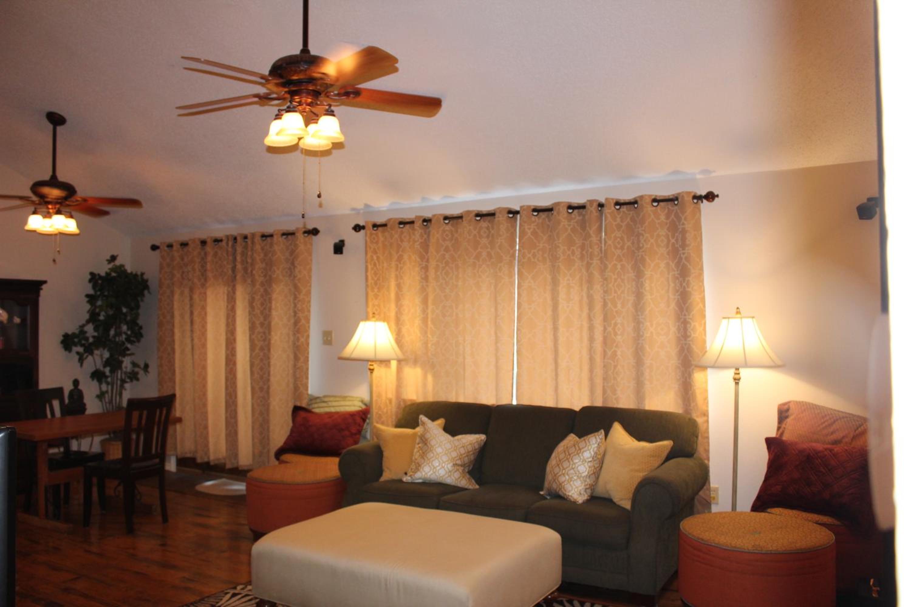 Comfy Cozy Affordable Home Away Home - Property Image 4