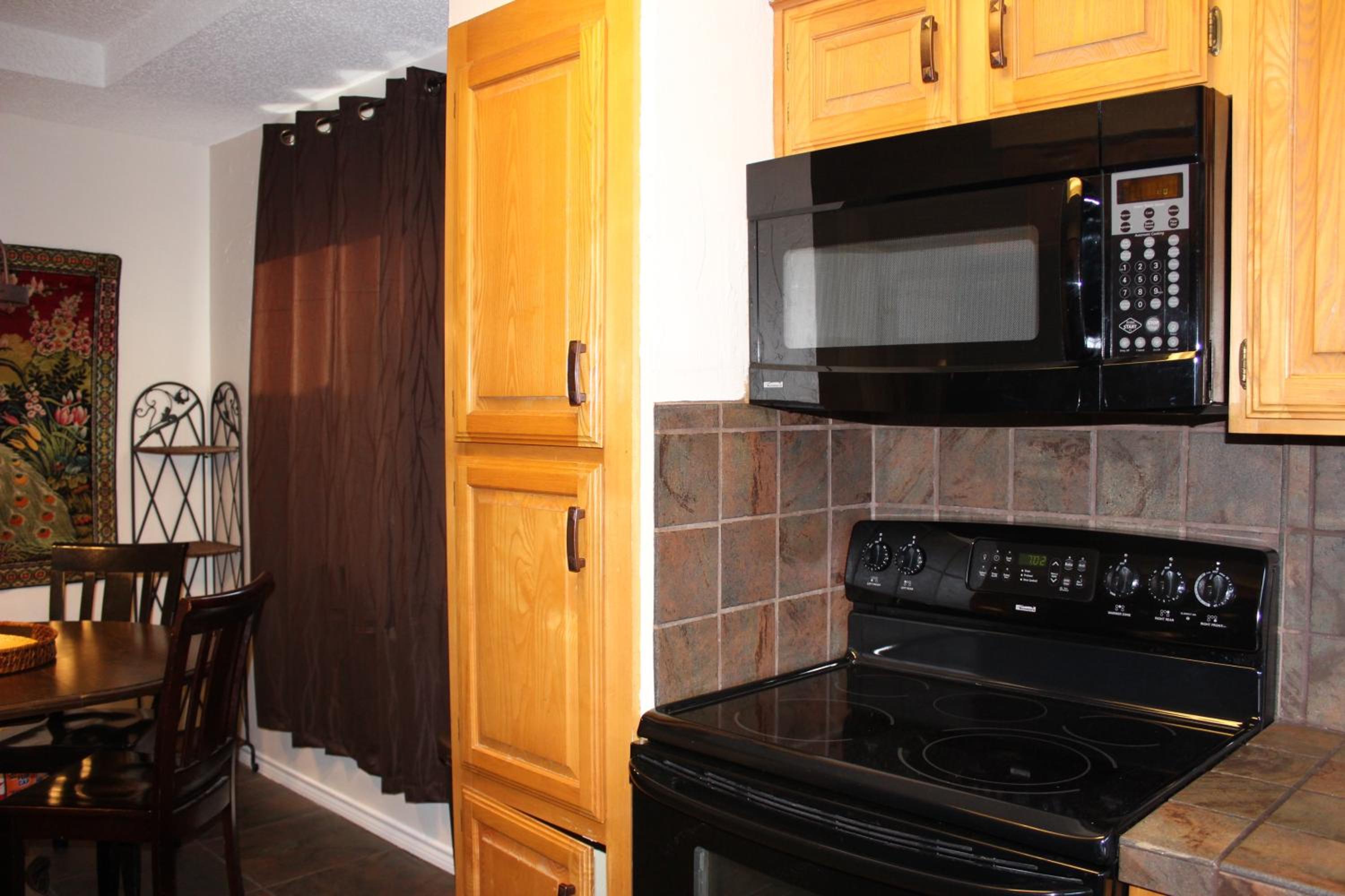 Dallas / Fort Worth Vacations - Comfy Cozy Affordable Home Away Home - Property Image 4