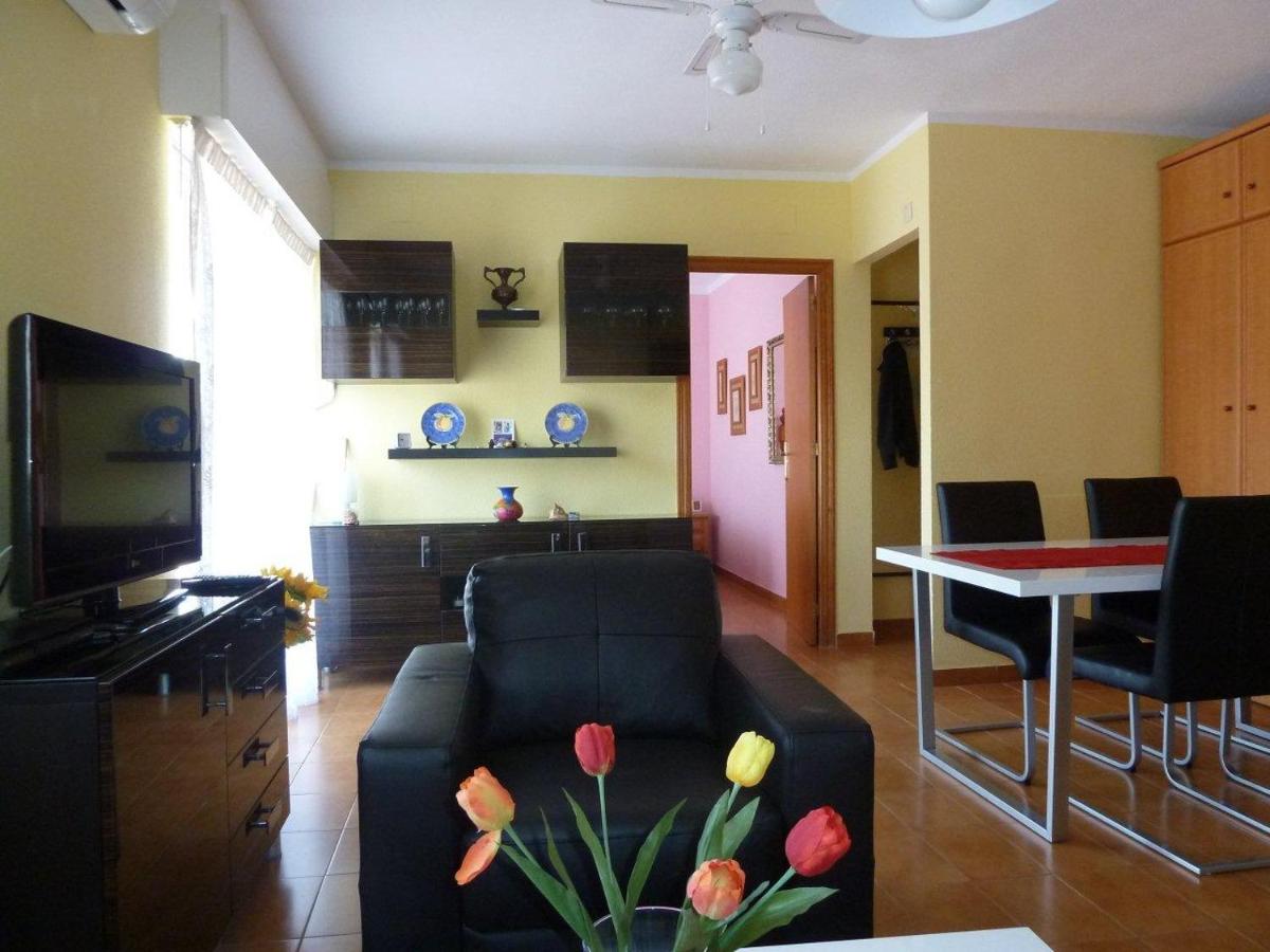 Apartment with side seaview 60 meters from sea photo 3