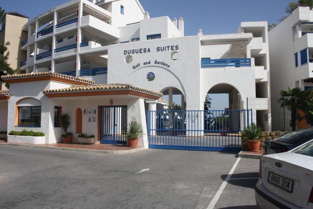 Duquesa suite and golf with a spectacular sea view view 2