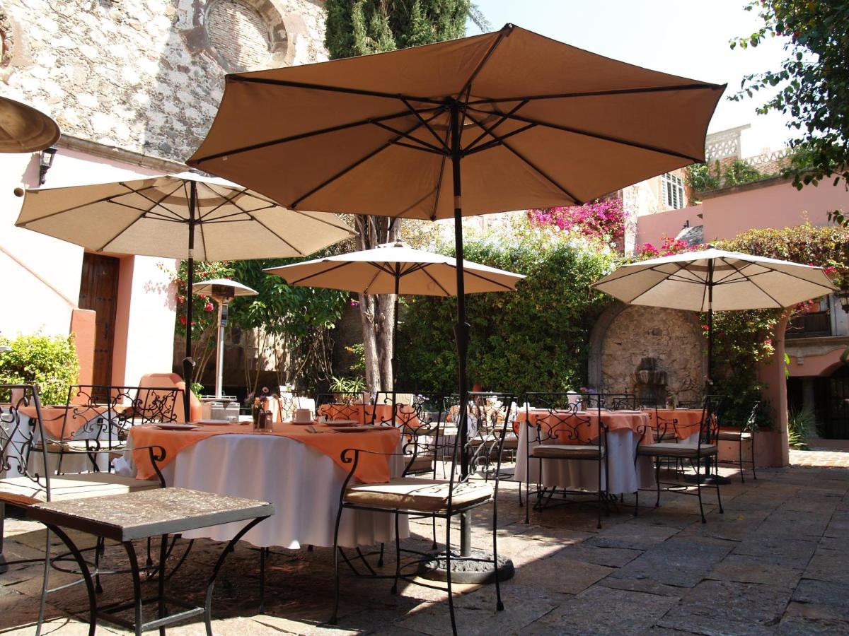 outdoor BBQ area