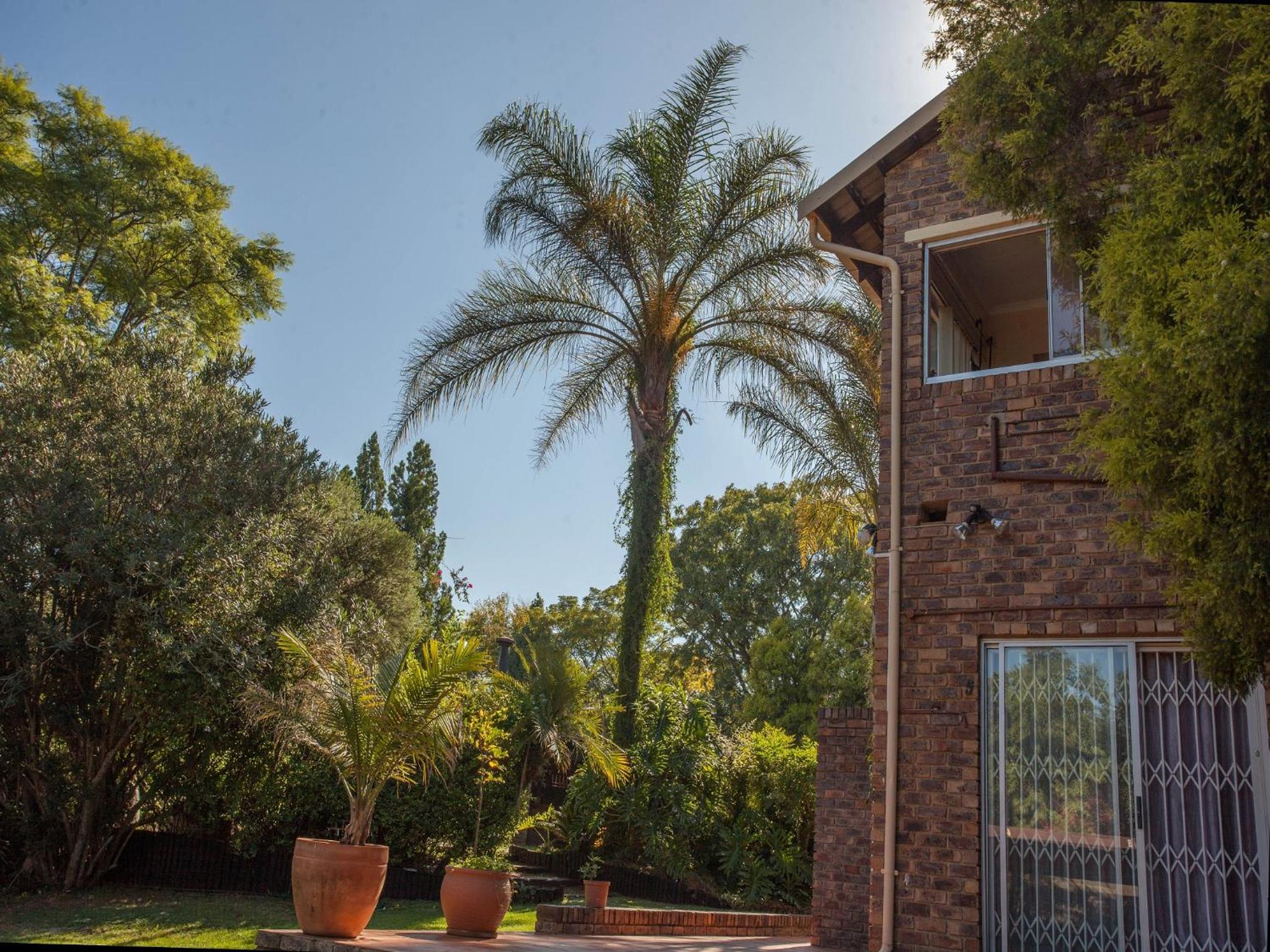 Serene Guest Manor