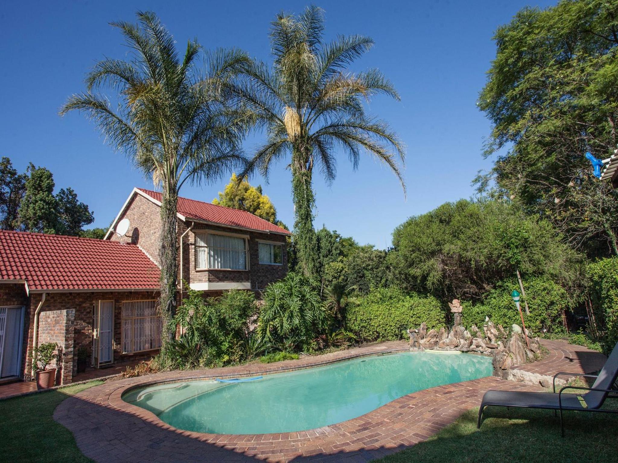 Serene Guest Manor