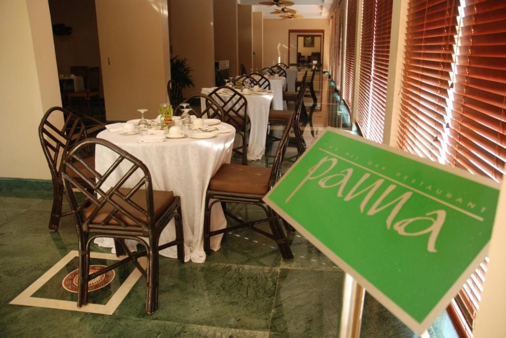 restaurant