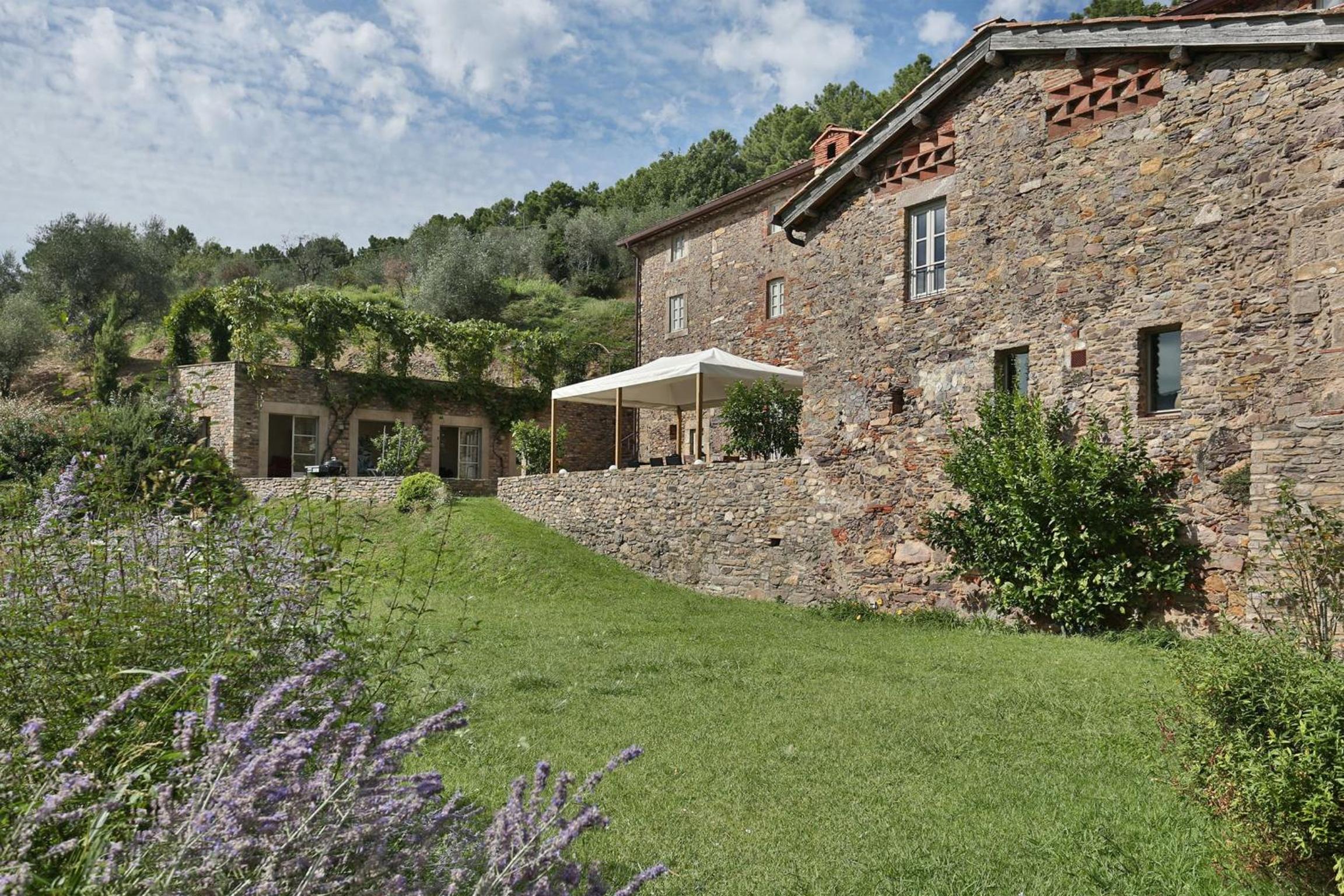 Hotel Chiodo by Salogi Villas - Image 1