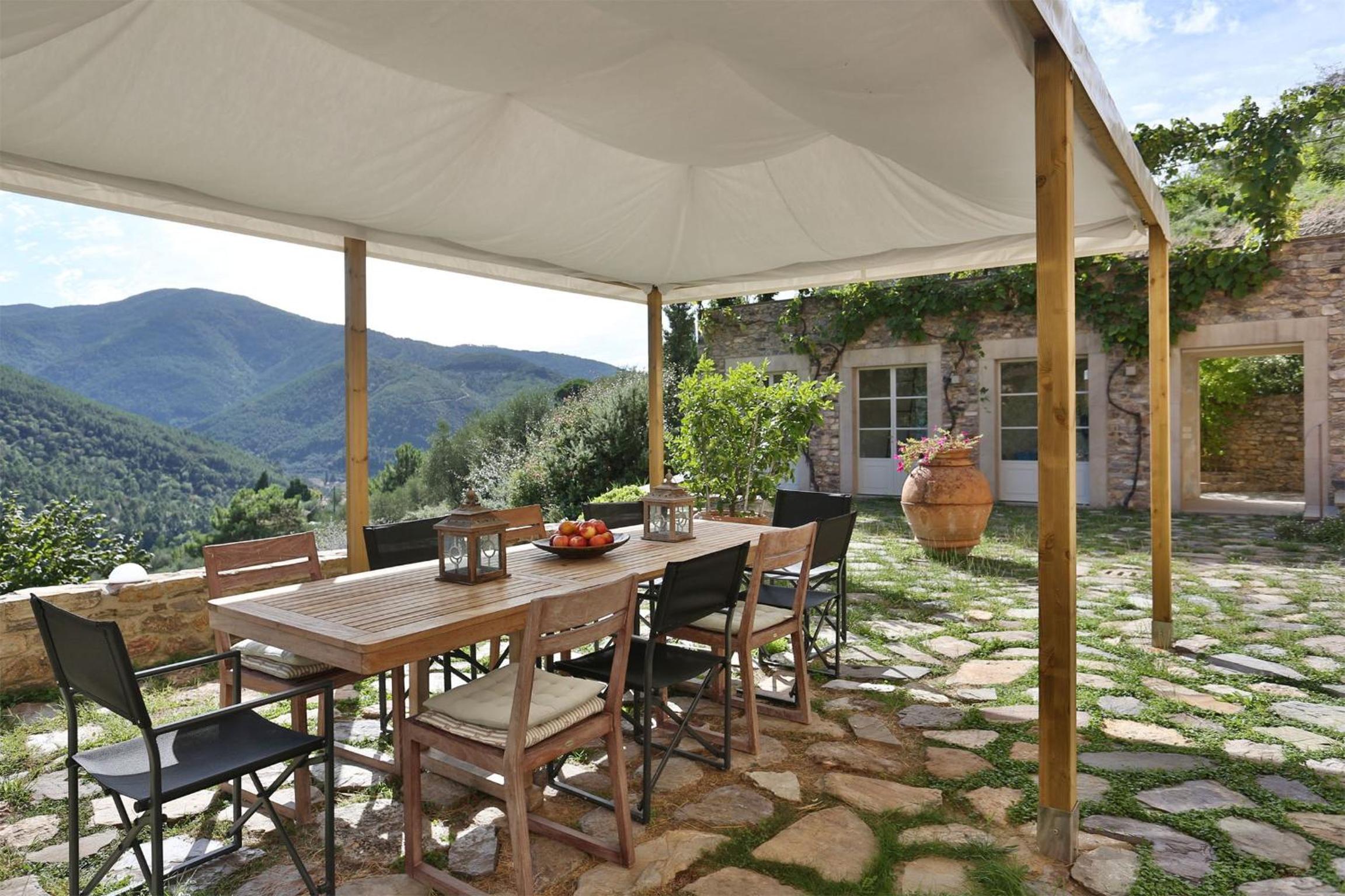 Chiodo by Salogi Villas view 2