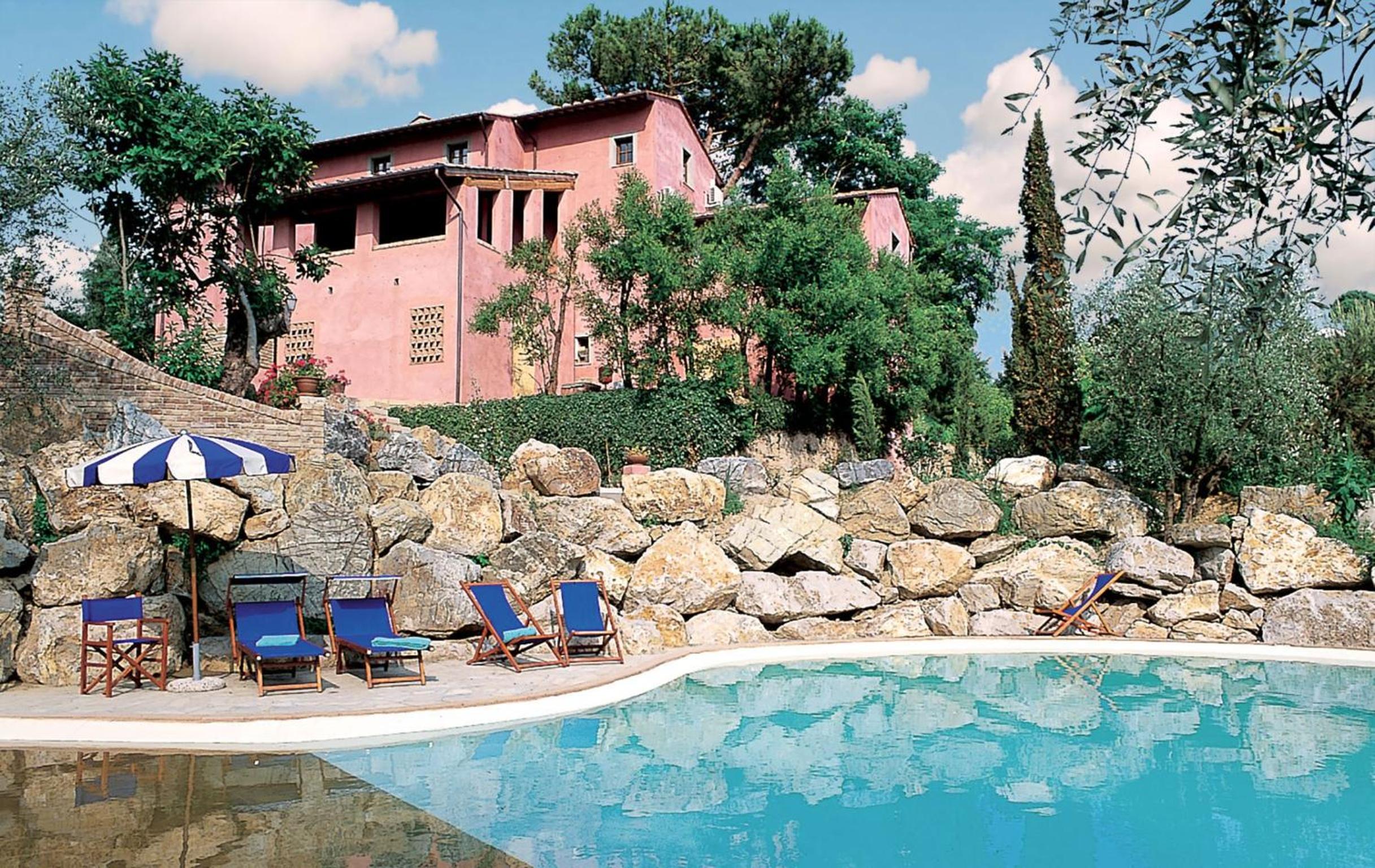 Villa Le Rondini by Salogi Villas
