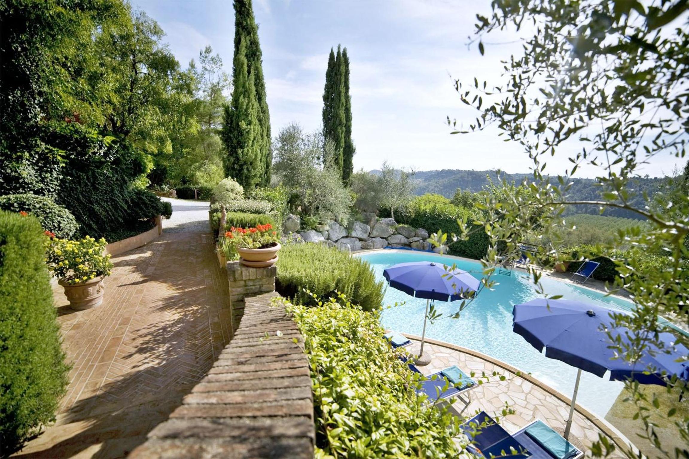 Villa Le Rondini by Salogi Villas
