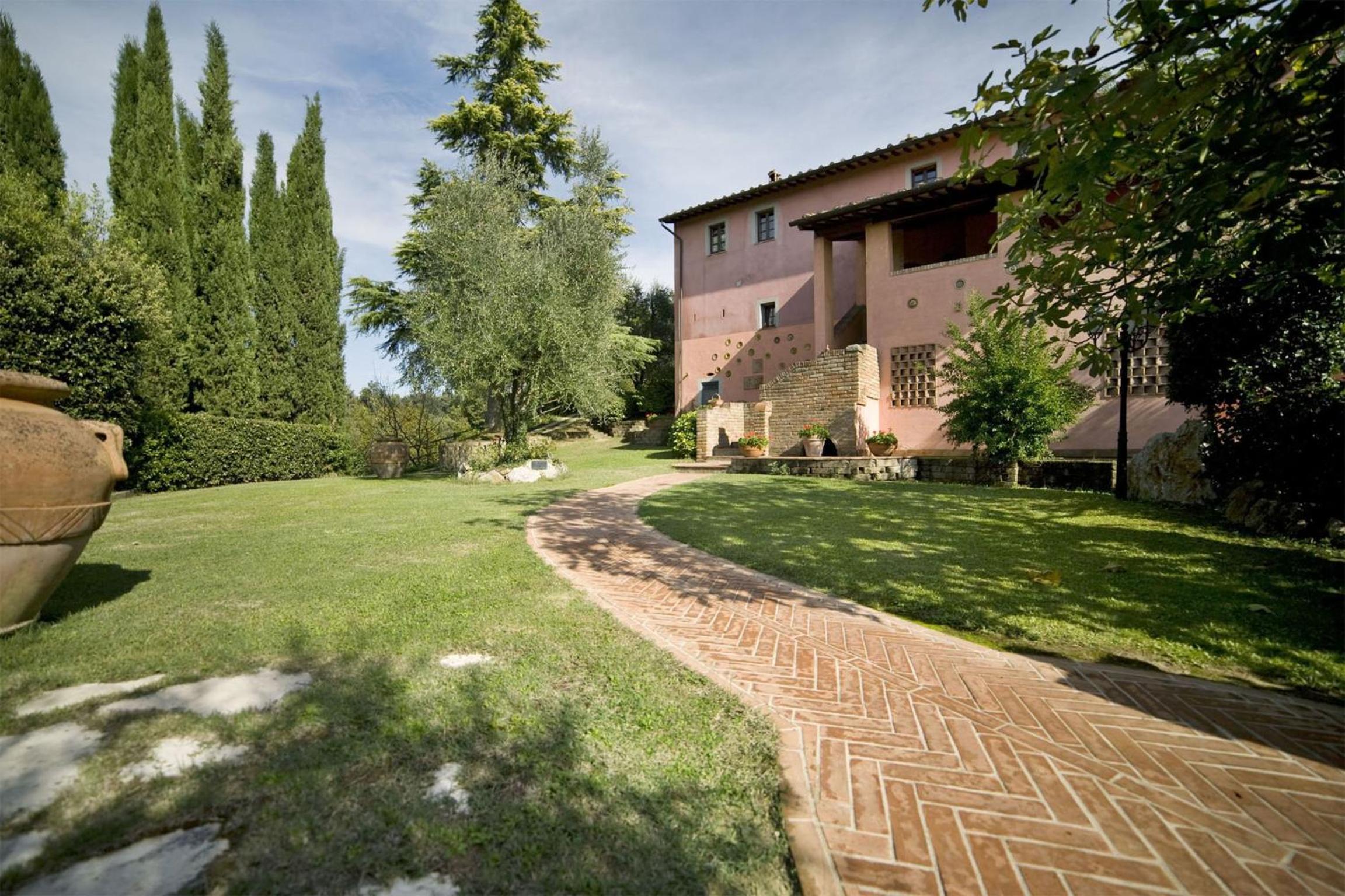 Villa Le Rondini by Salogi Villas