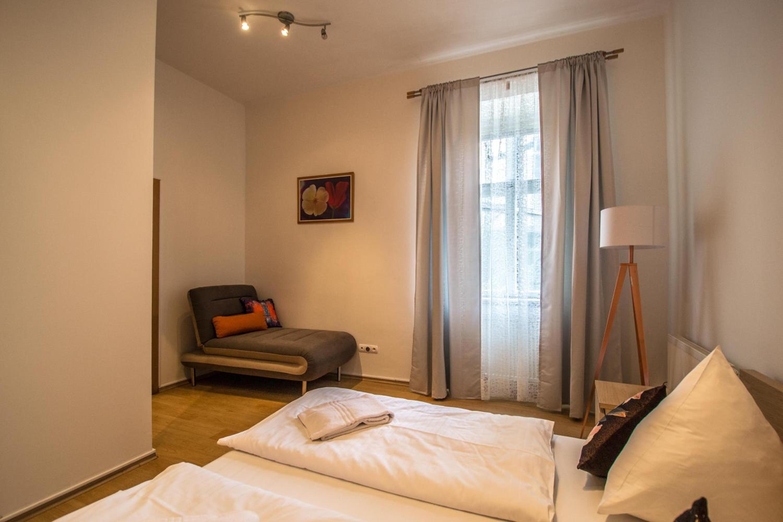 Riverside Ruterra Apartment