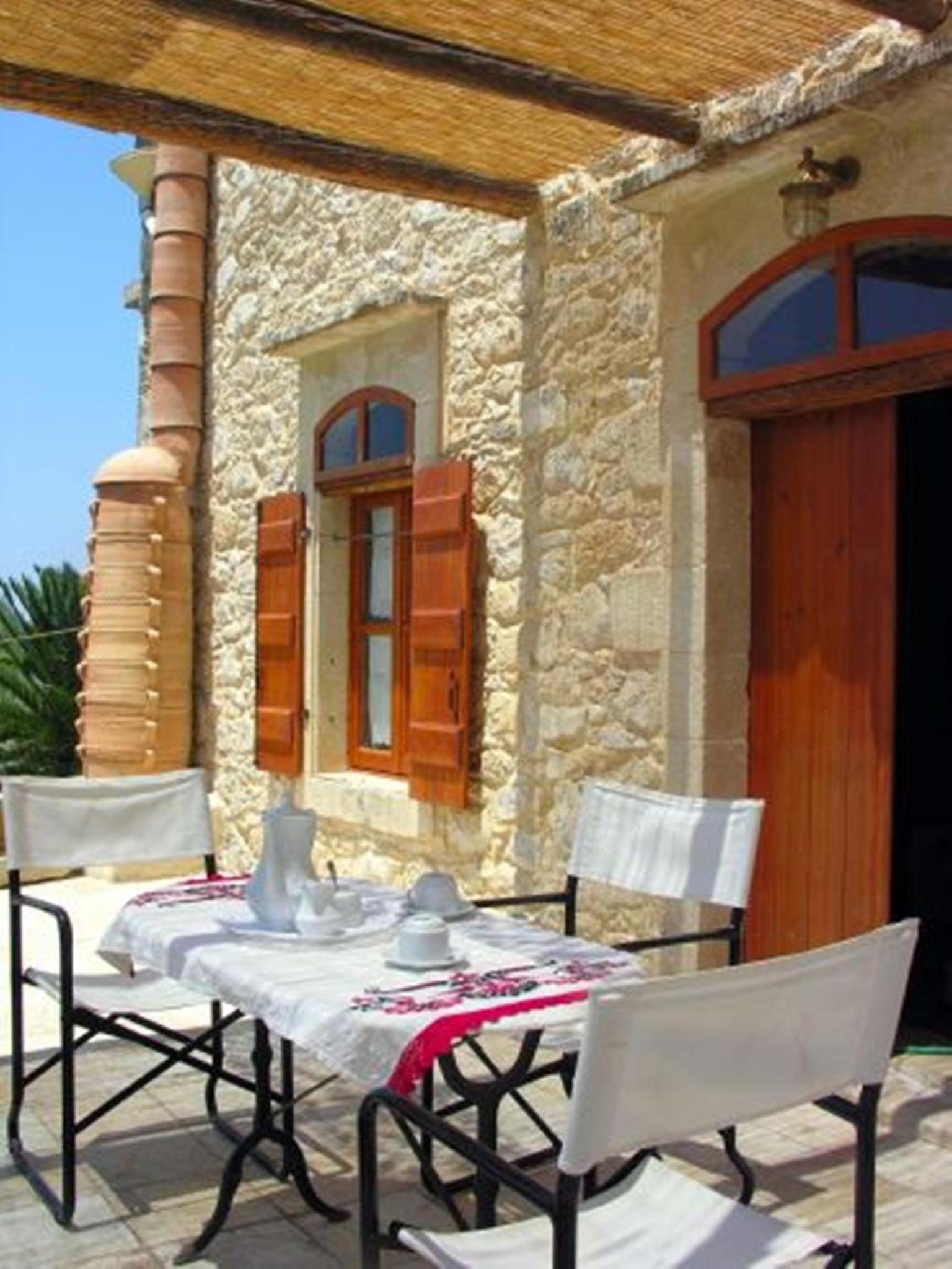 Kouriton House