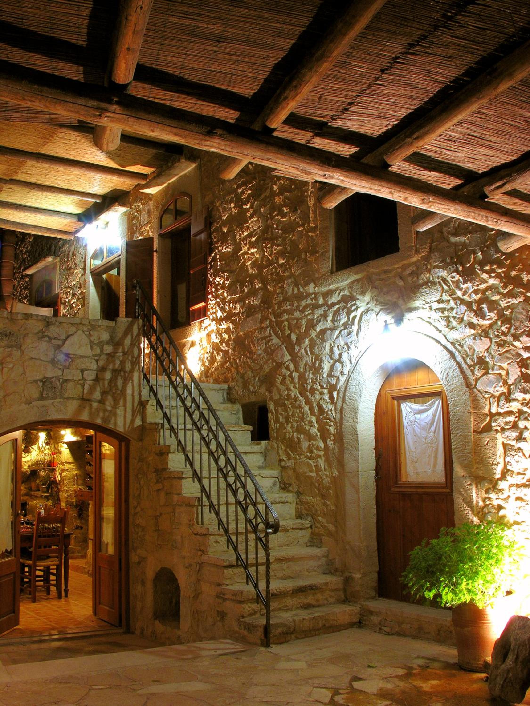 Kouriton House