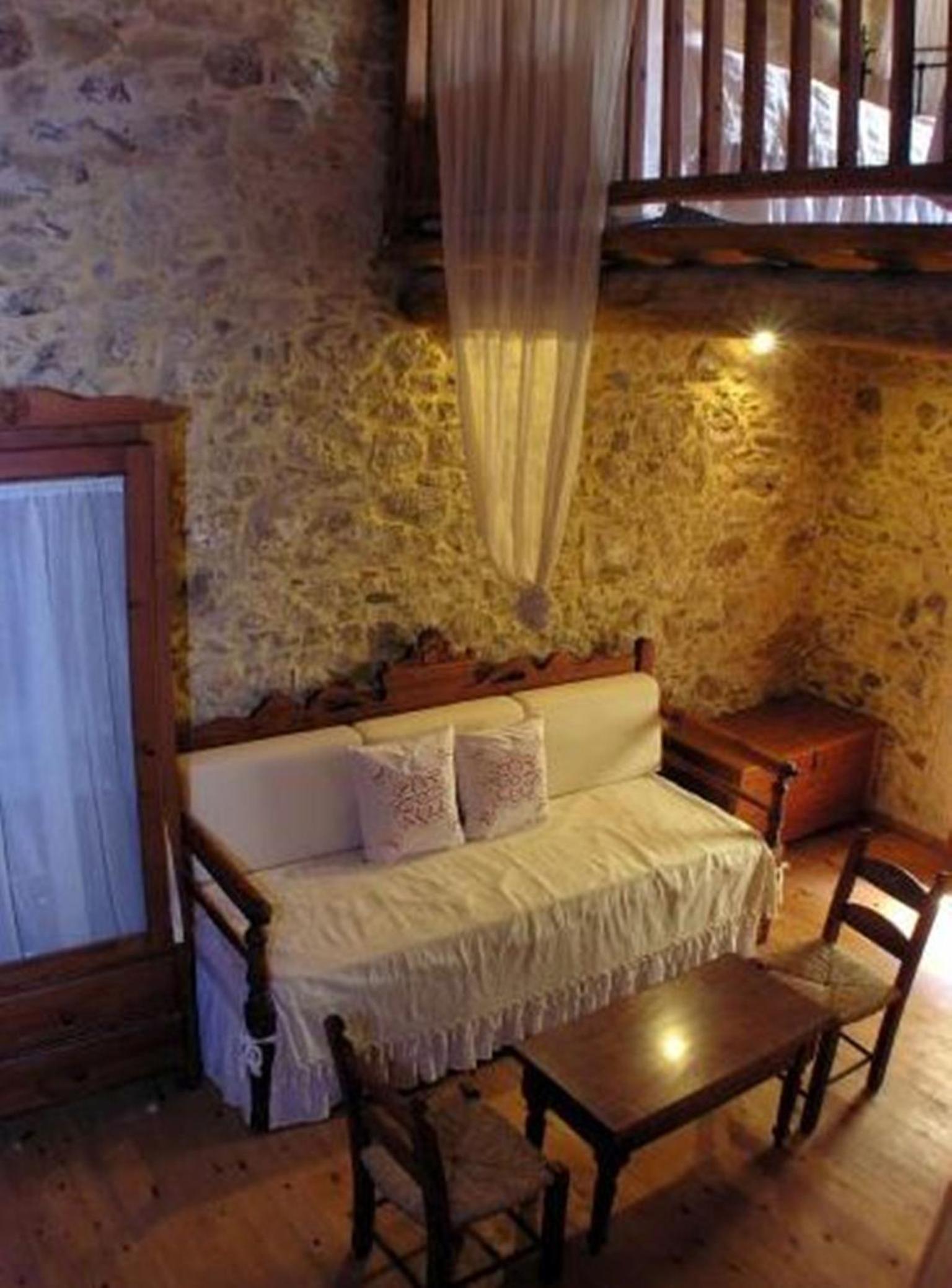 Kouriton House