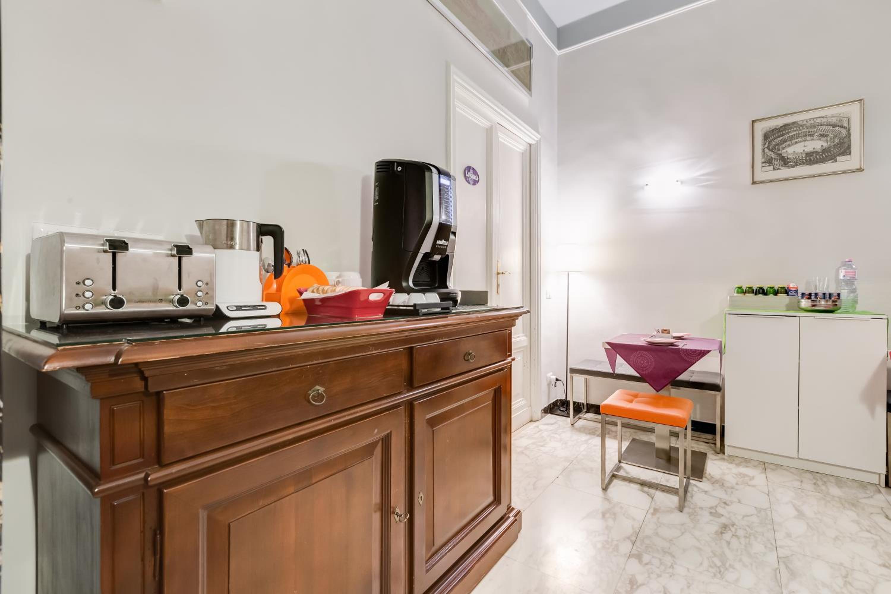 2 Passi Al Colosseo B&B