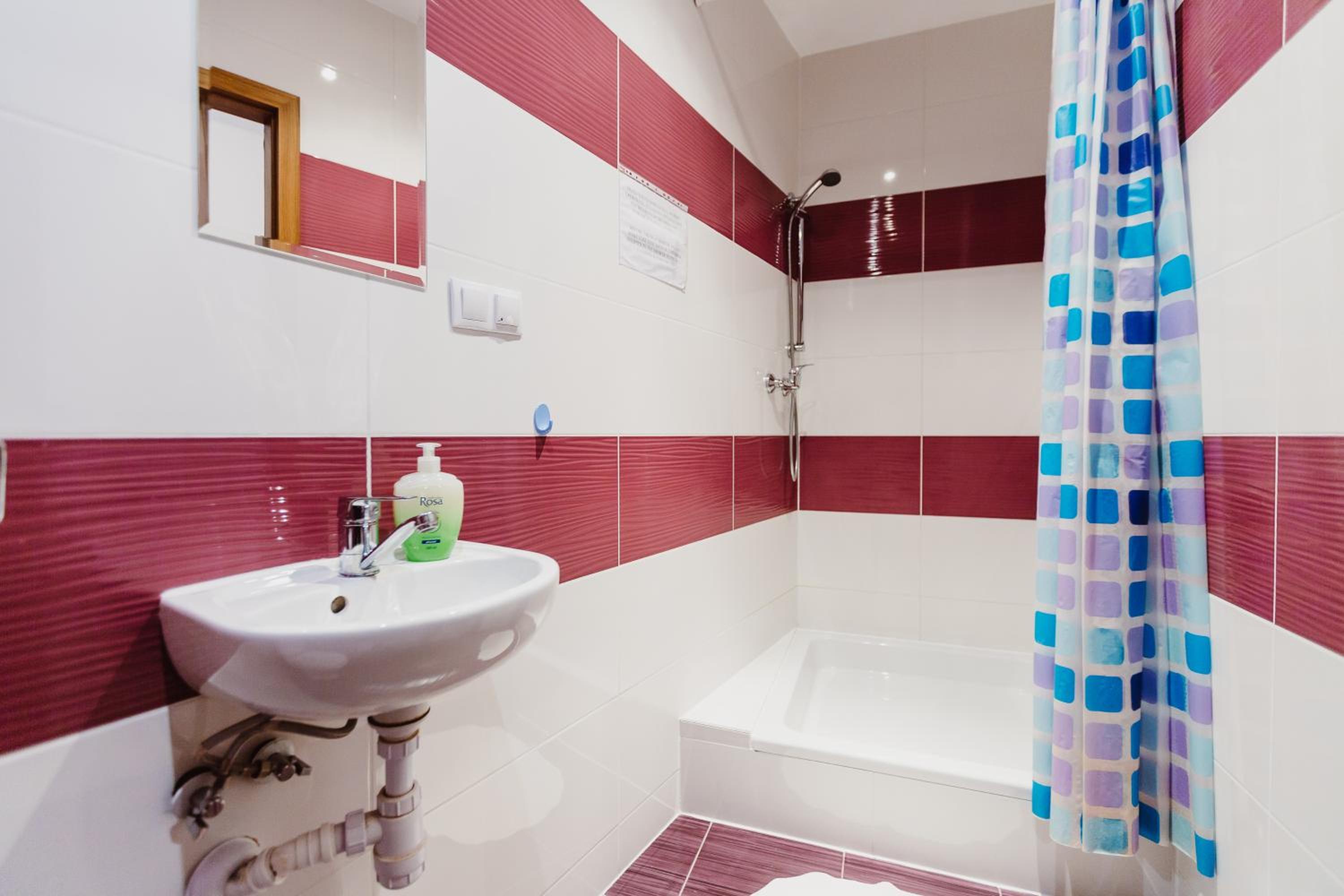 Hostel Tara