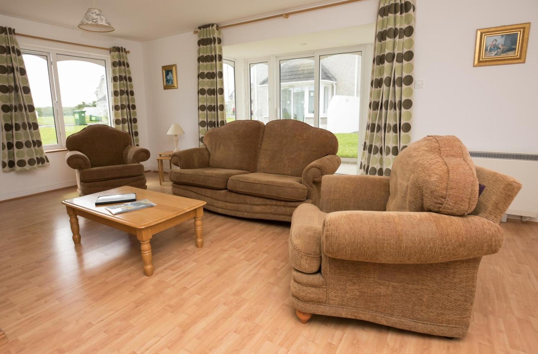 Moore Bay Holiday Homes by Trident Holiday Homes