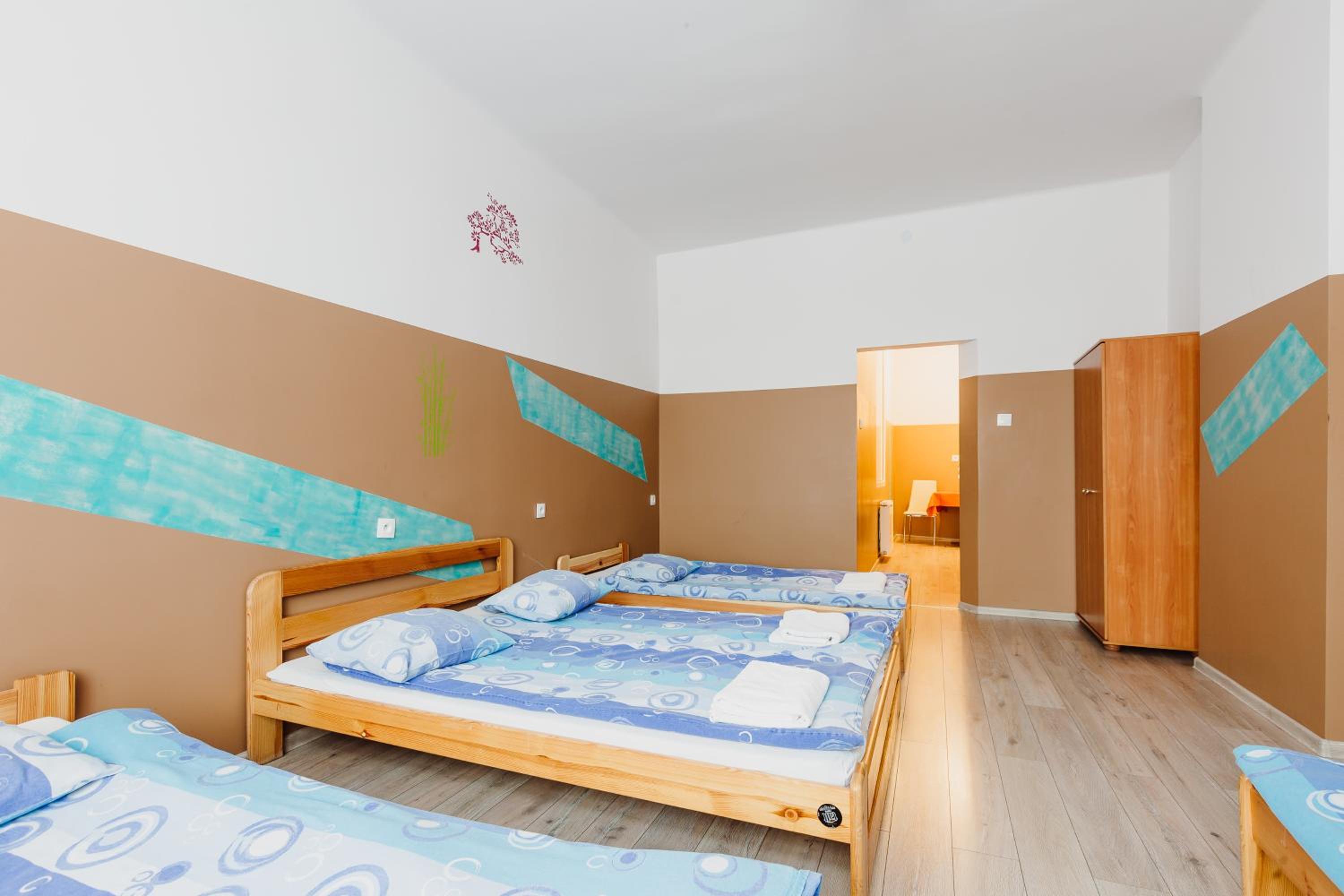 Hostel Tara