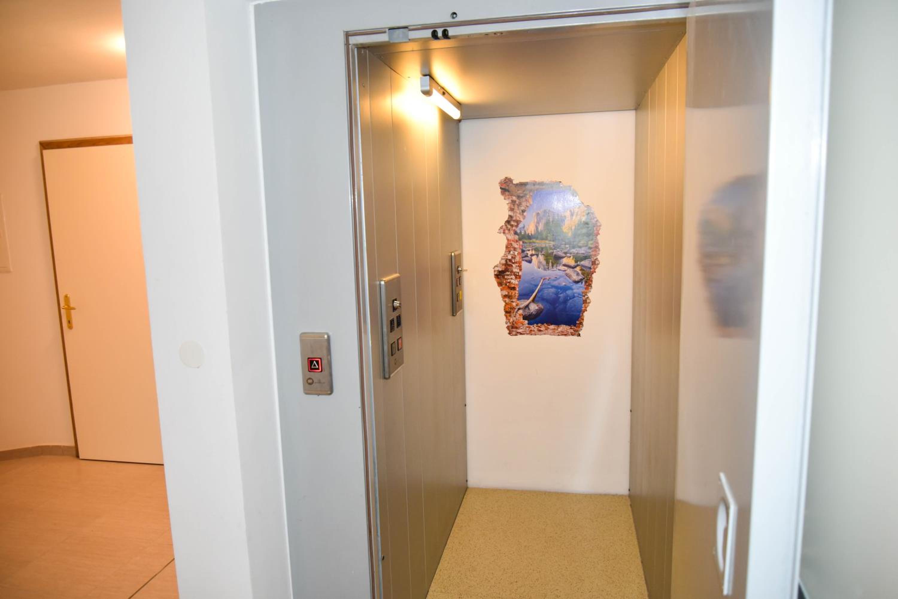 Photo 36