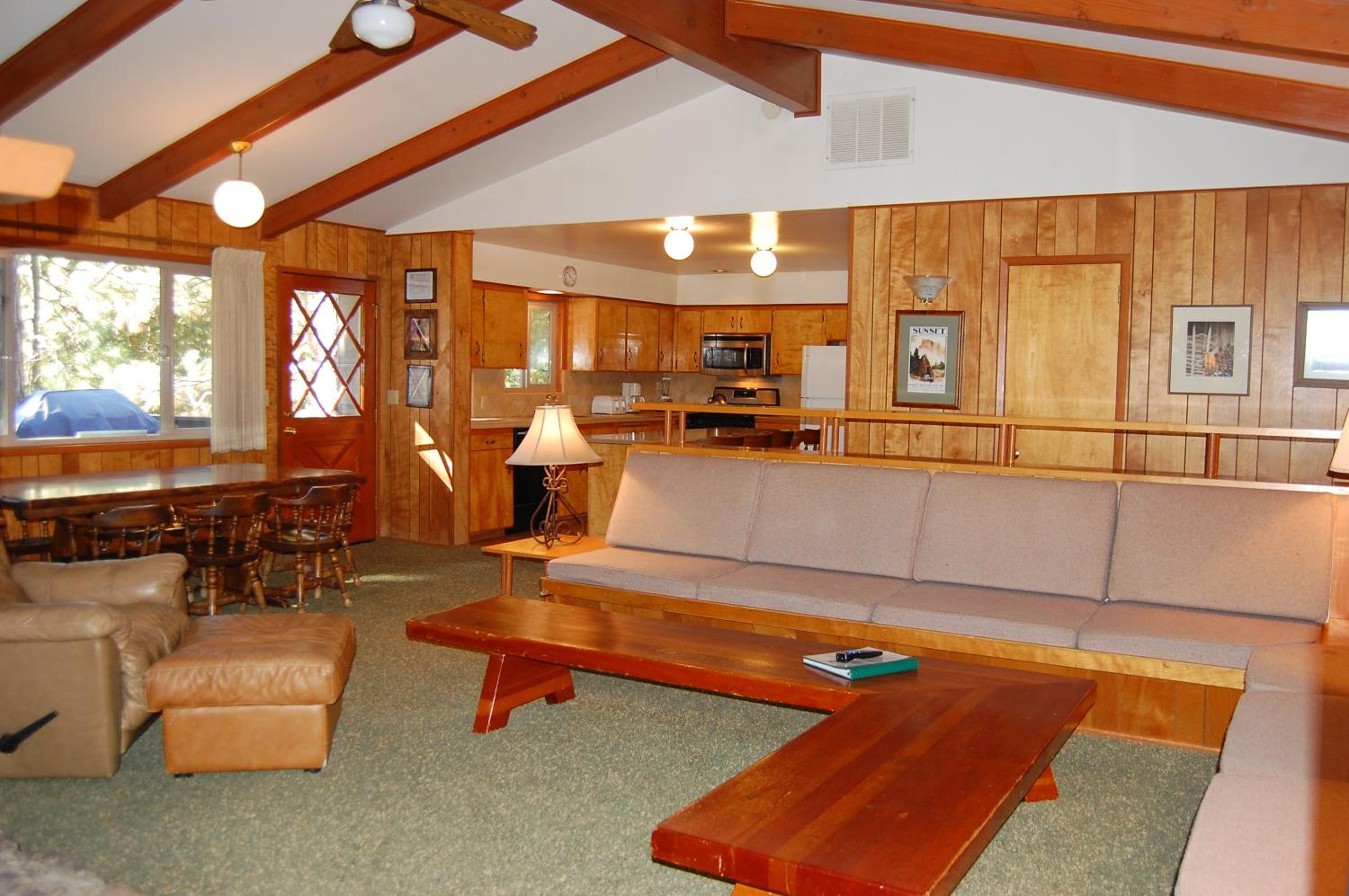 99 Yosemite Mountain Lodge view 5
